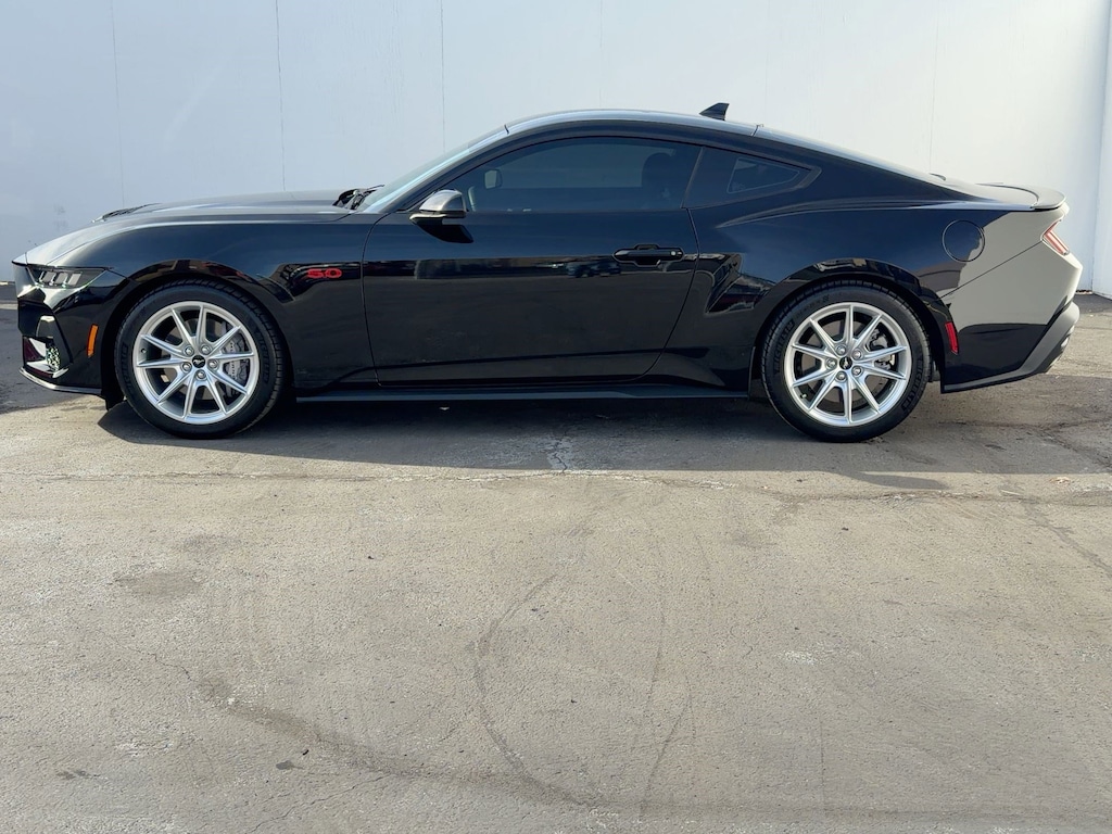 Used 2025 Ford Mustang Coupe