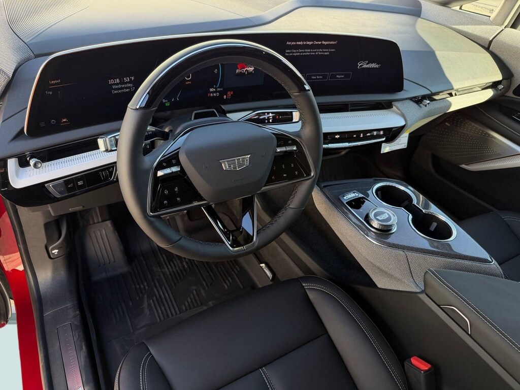 New 2026 CADILLAC OPTIQ Luxury SUV