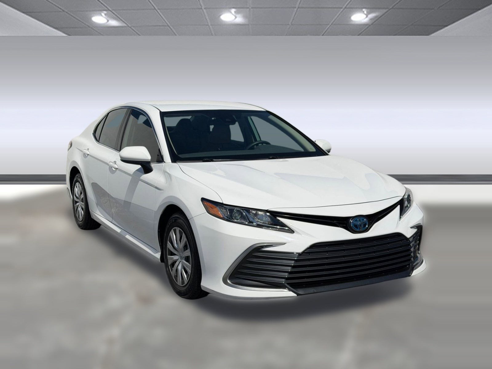 2022 Toyota Camry Hybrid LE photo 6