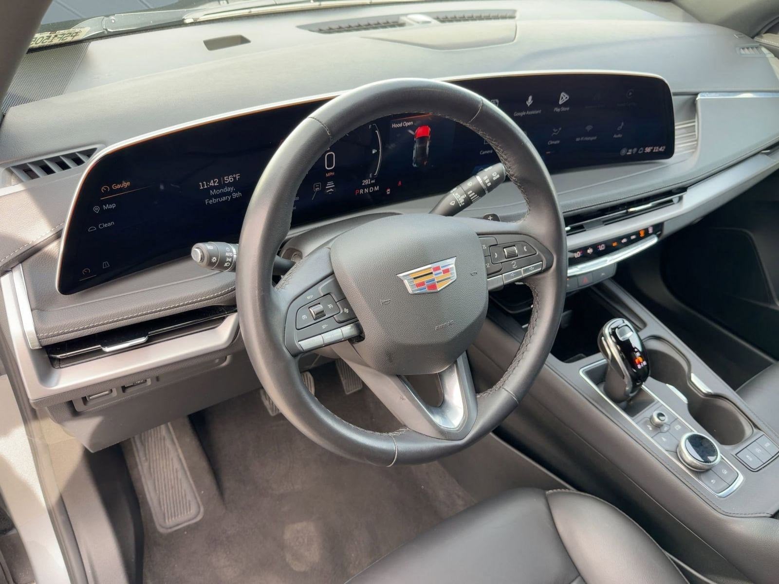 2025 CADILLAC XT4 Premium Luxury photo 2