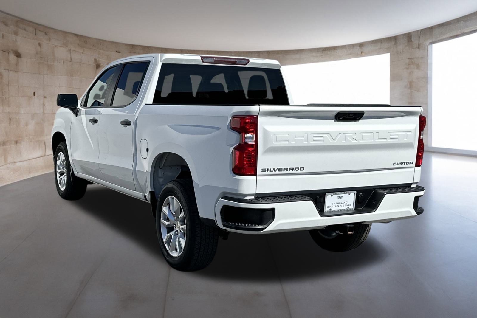 2022 Chevrolet Silverado 1500 Custom photo 3