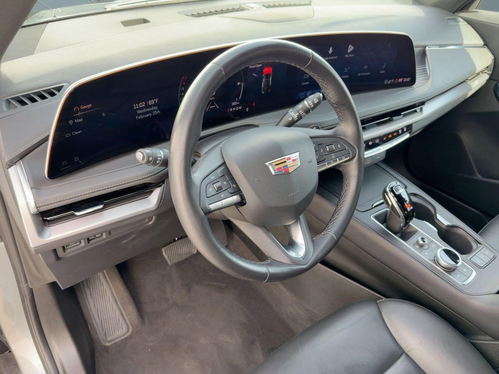 2025 CADILLAC XT4 Premium Luxury photo 2