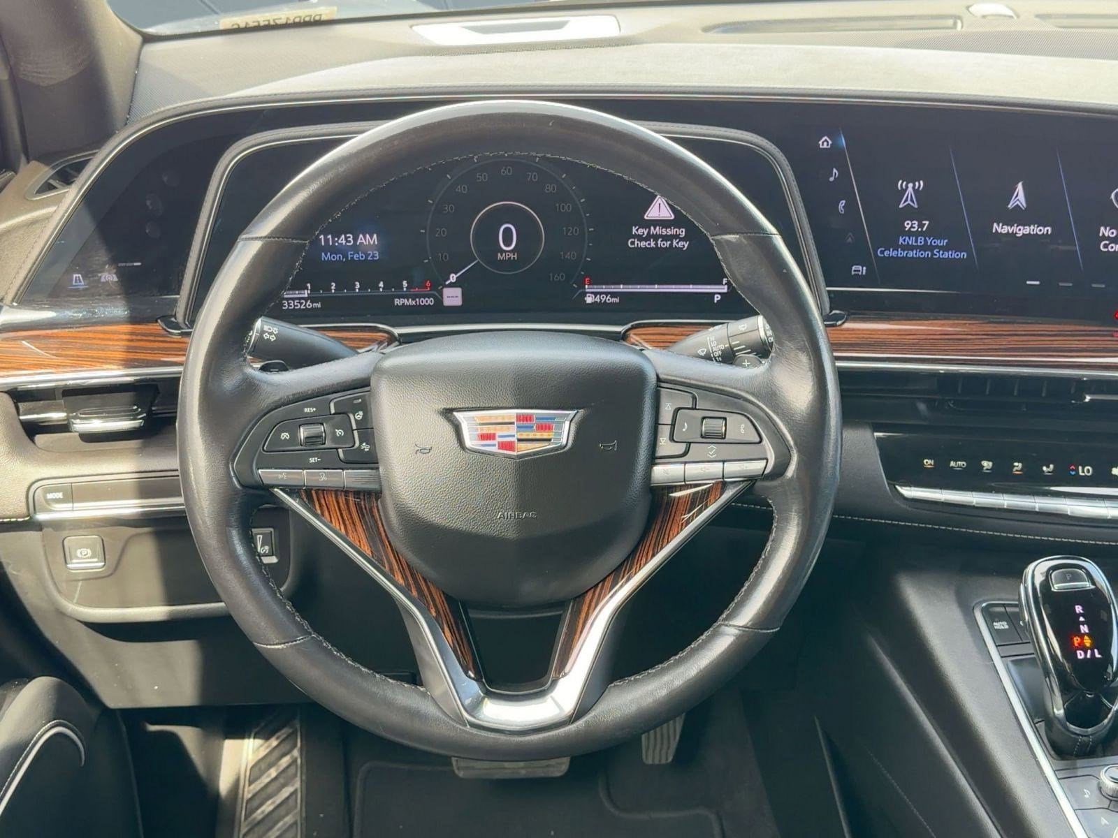 2023 CADILLAC Escalade ESV Luxury photo 2