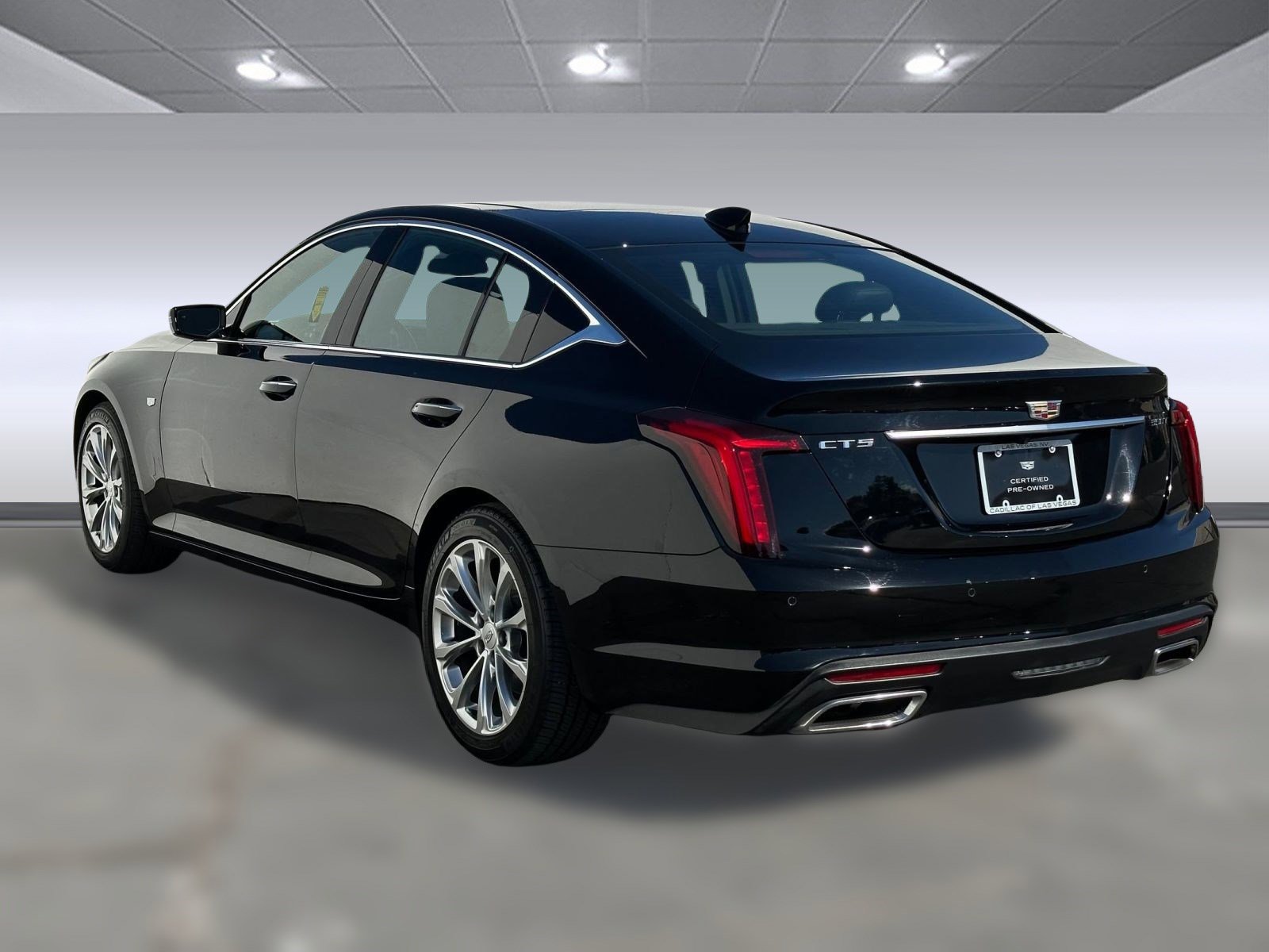 2022 Cadillac CT5 Premium Luxury photo 3