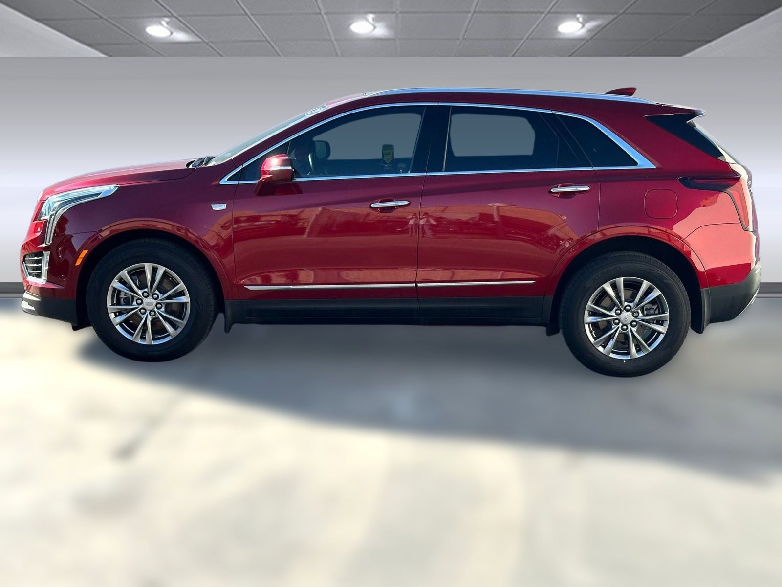 2021 Cadillac XT5 Premium Luxury photo 2
