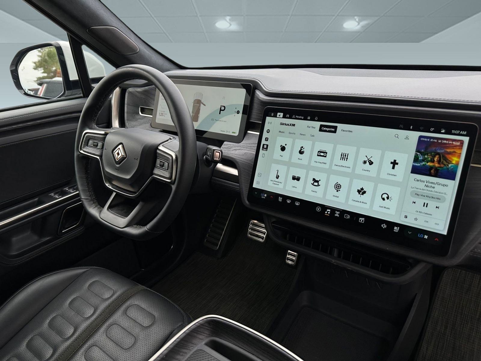 2023 Rivian R1S Adventure photo 4