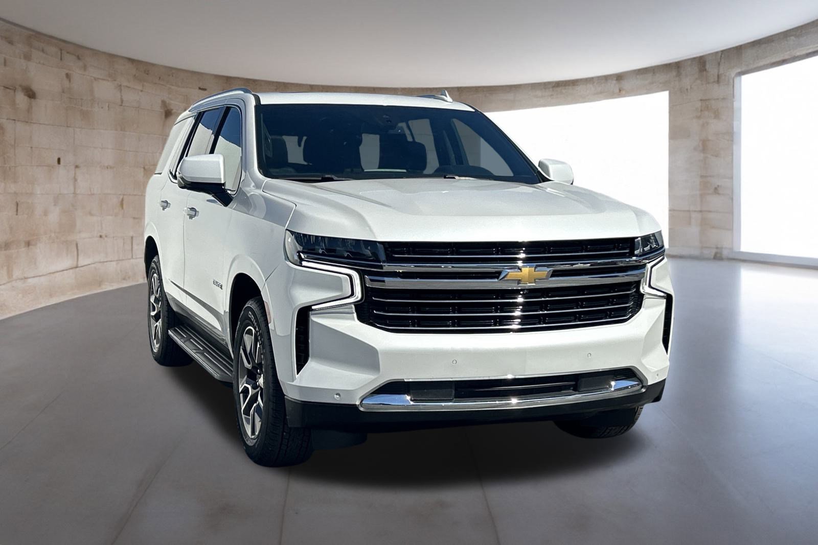 2022 Chevrolet Tahoe LT photo 2