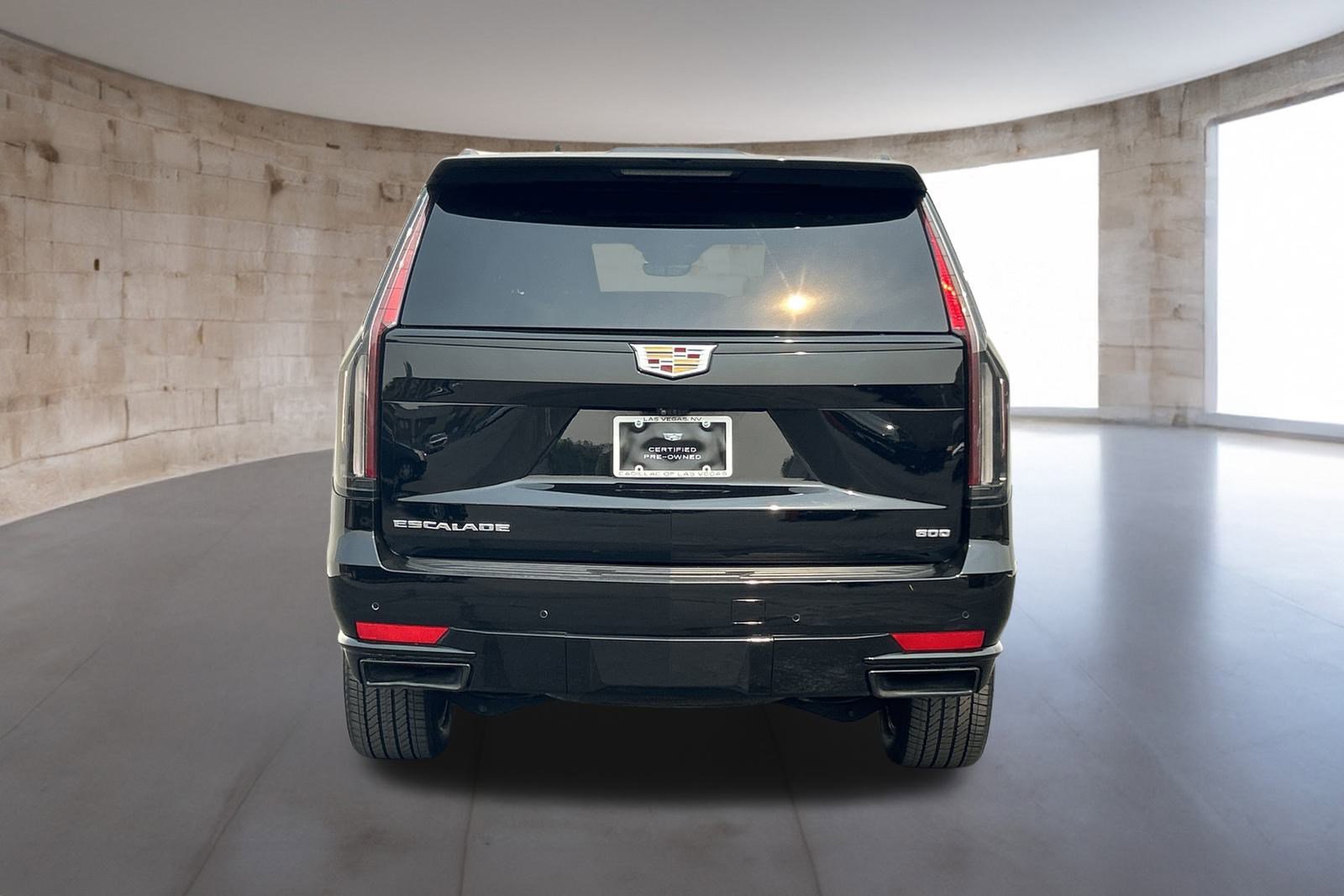2023 Cadillac Escalade Sport photo 2