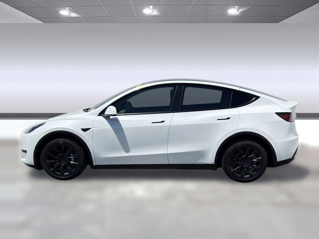 Used 2022 Tesla Model Y Long Range SUV