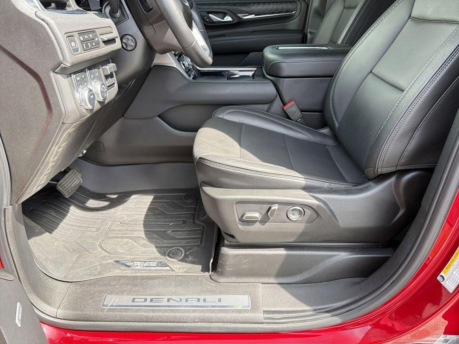 2024 GMC Yukon XL Denali photo 4