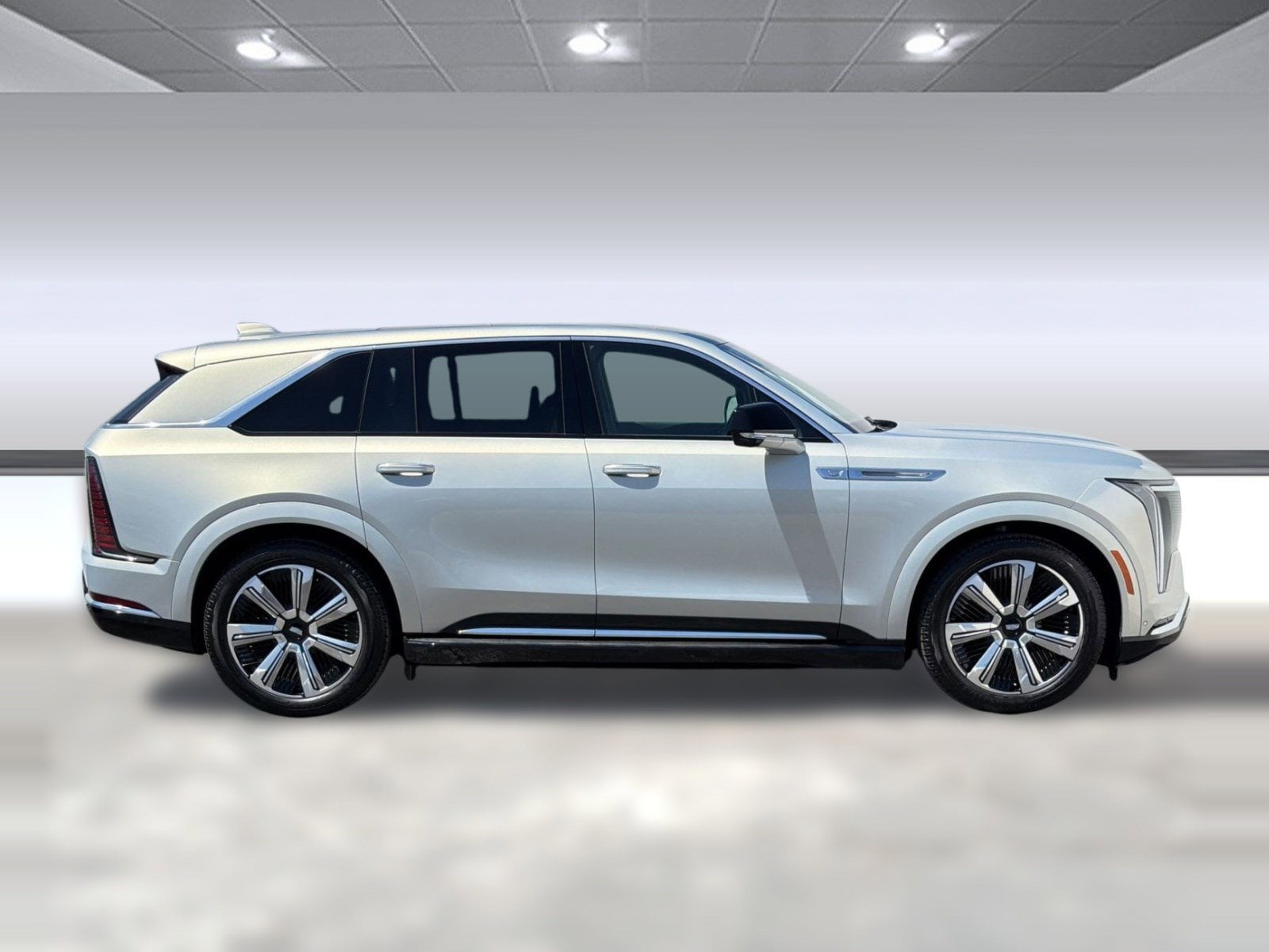 2025 CADILLAC ESCALADE IQ Luxury photo 3