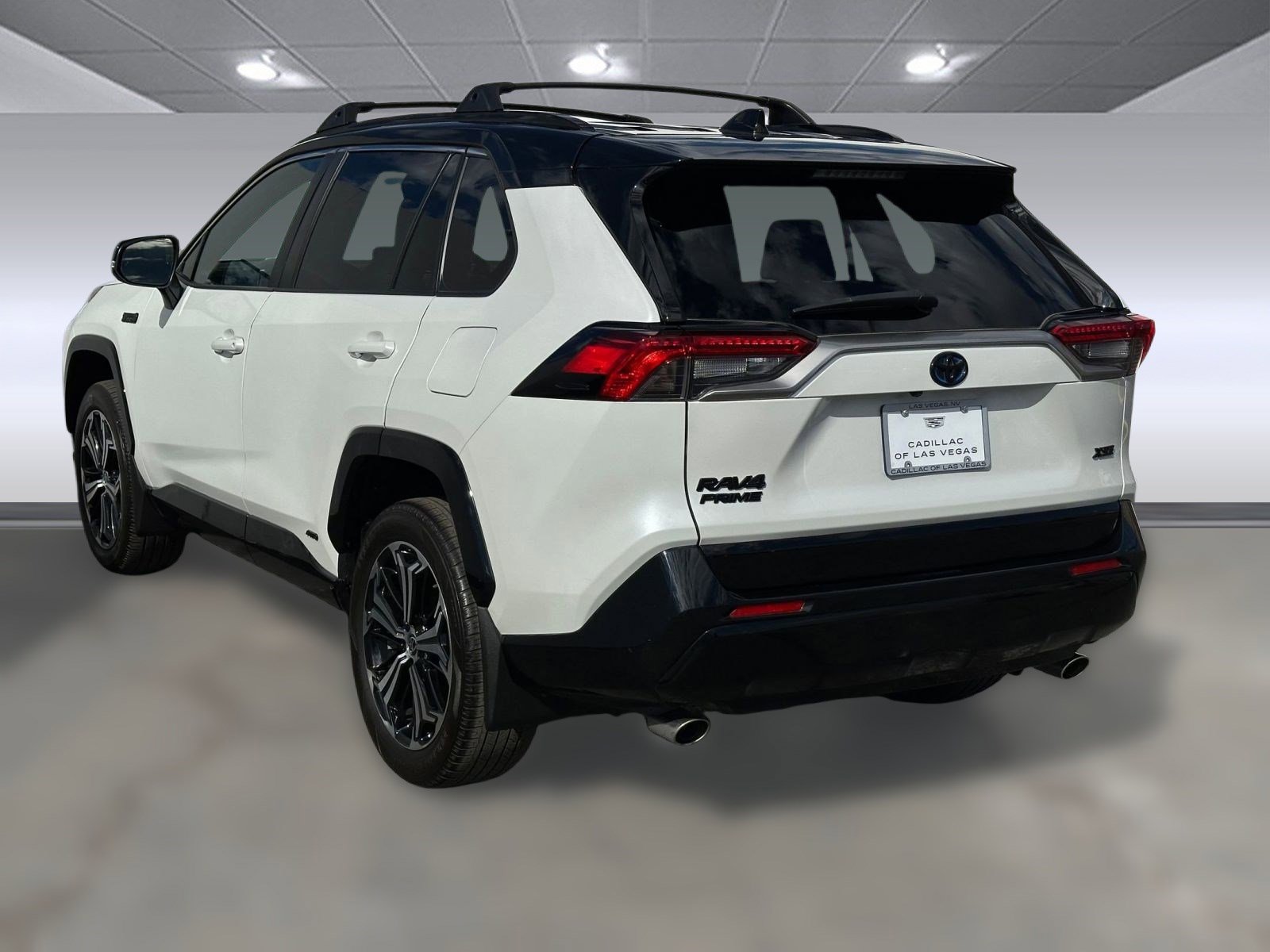 2023 Toyota RAV4 Prime XSE photo 3
