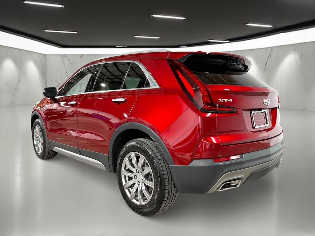 Used 2021 CADILLAC XT4 Premium Luxury SUV