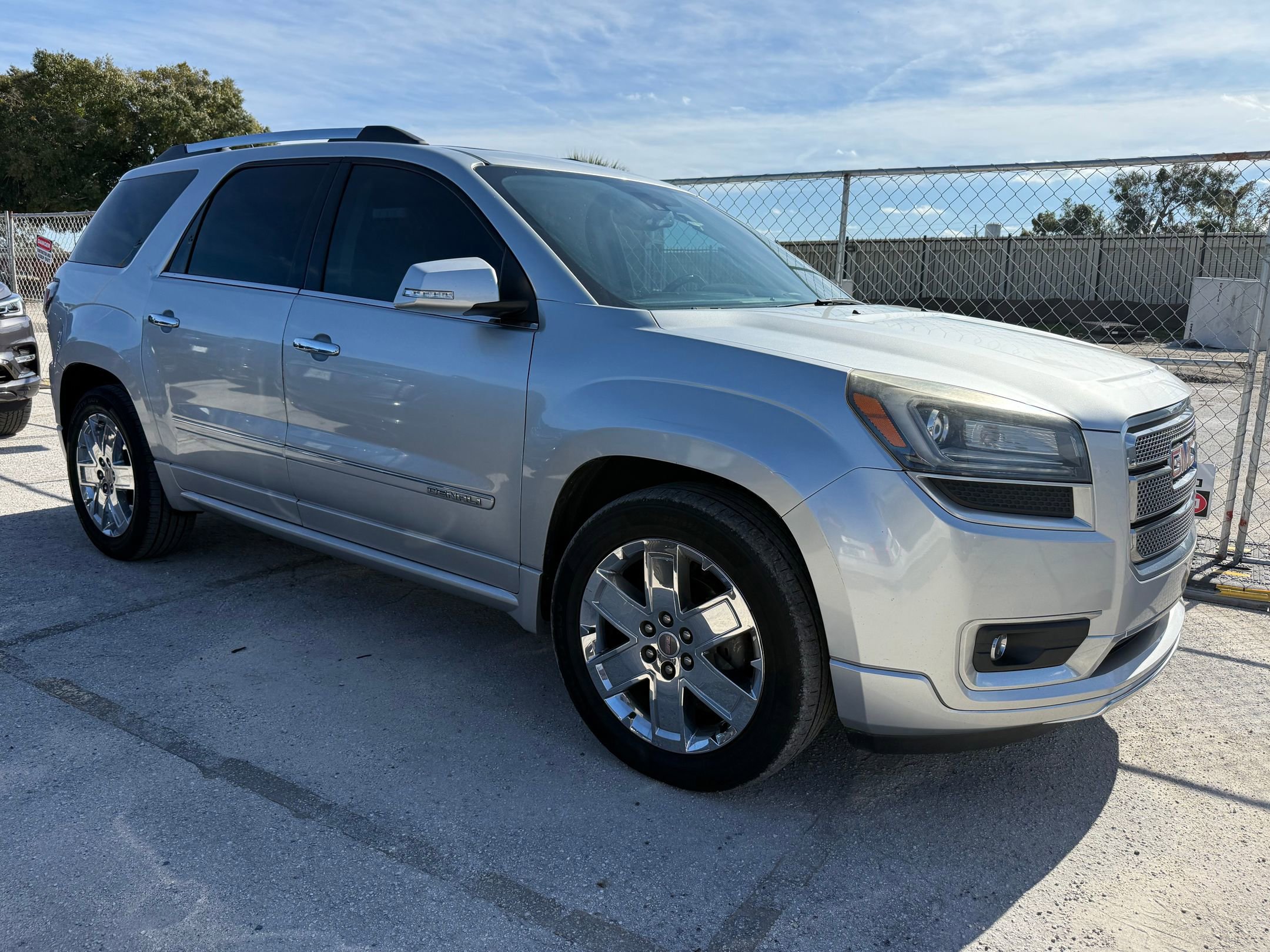 2015 Gmc Acadia Denali photo 4