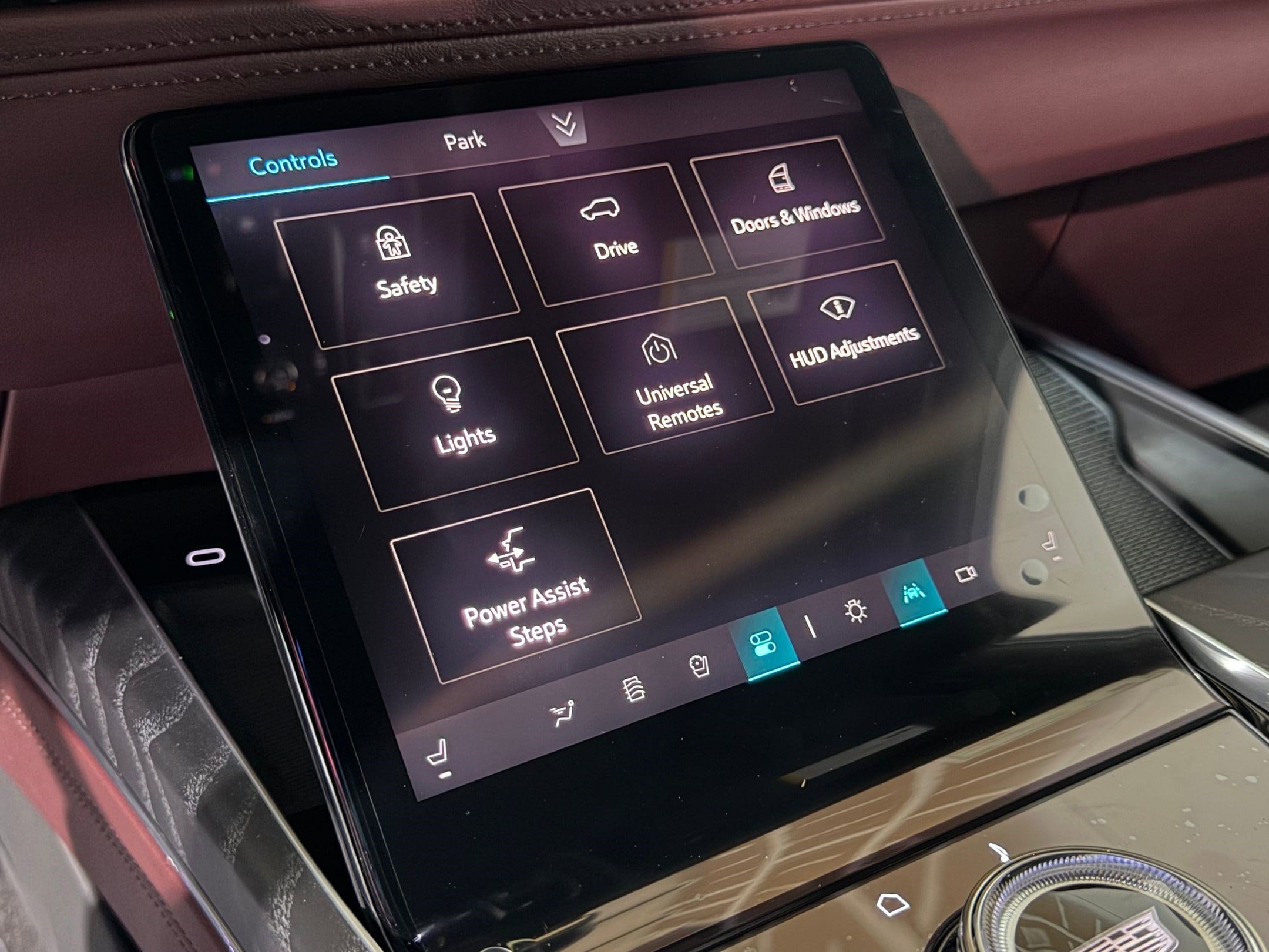 2026 Cadillac Escalade Luxury - Photo 36