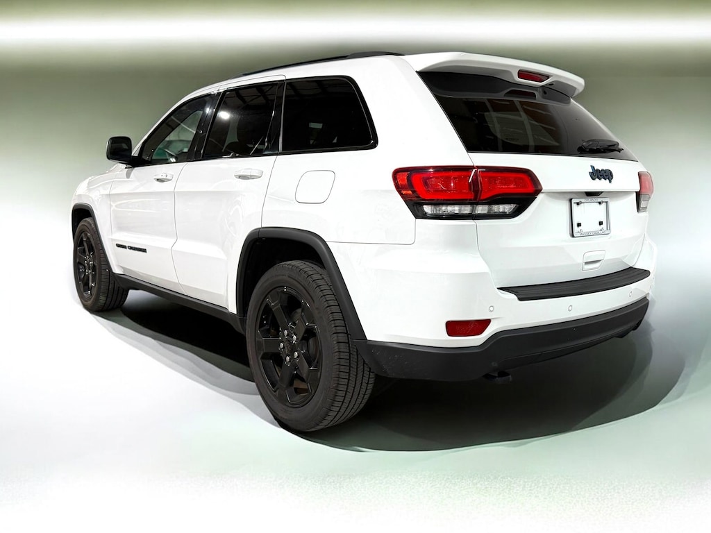 Used 2020 Jeep Grand Cherokee Laredo SUV