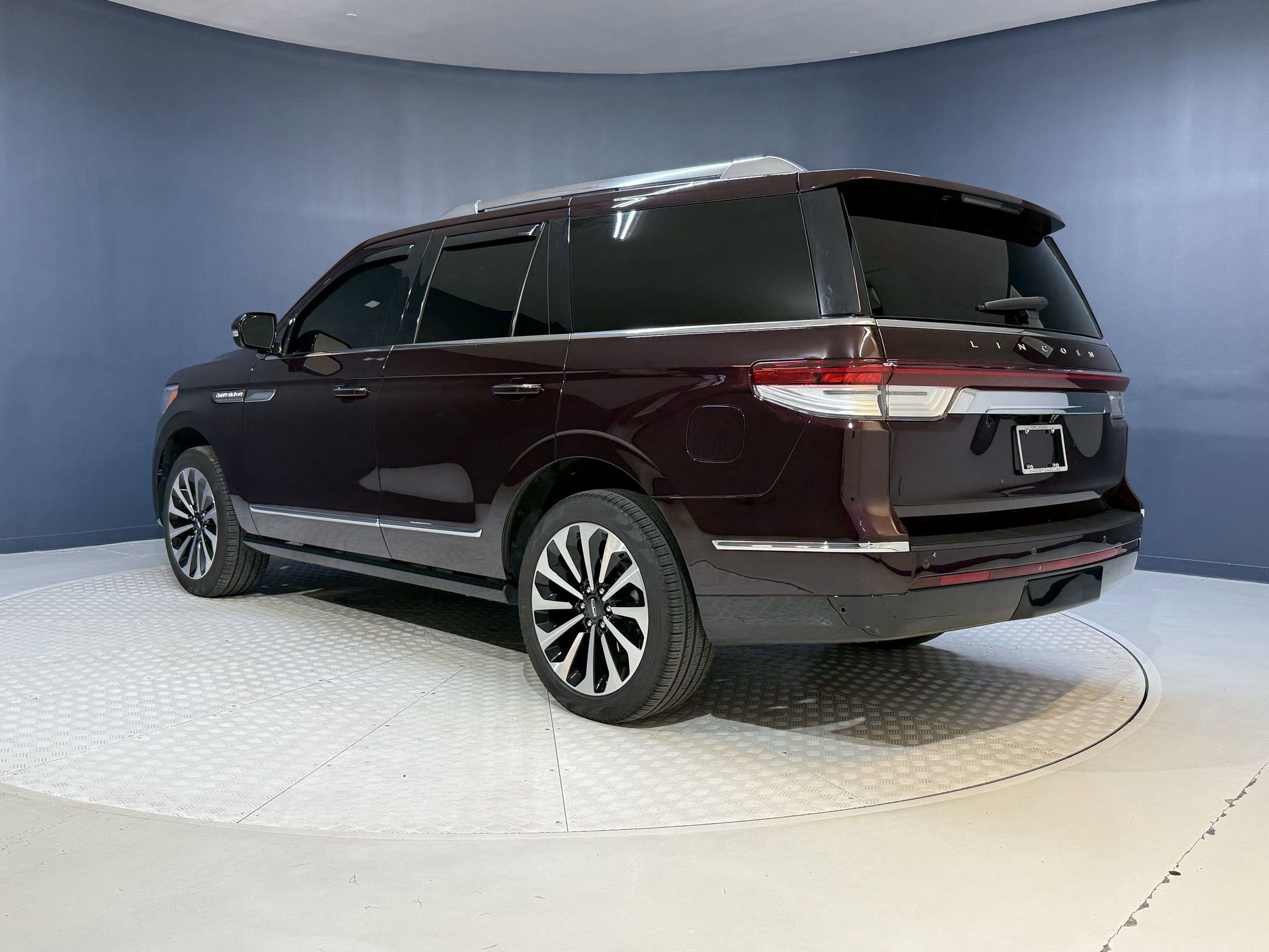 2024 Lincoln Navigator Reserve photo 2