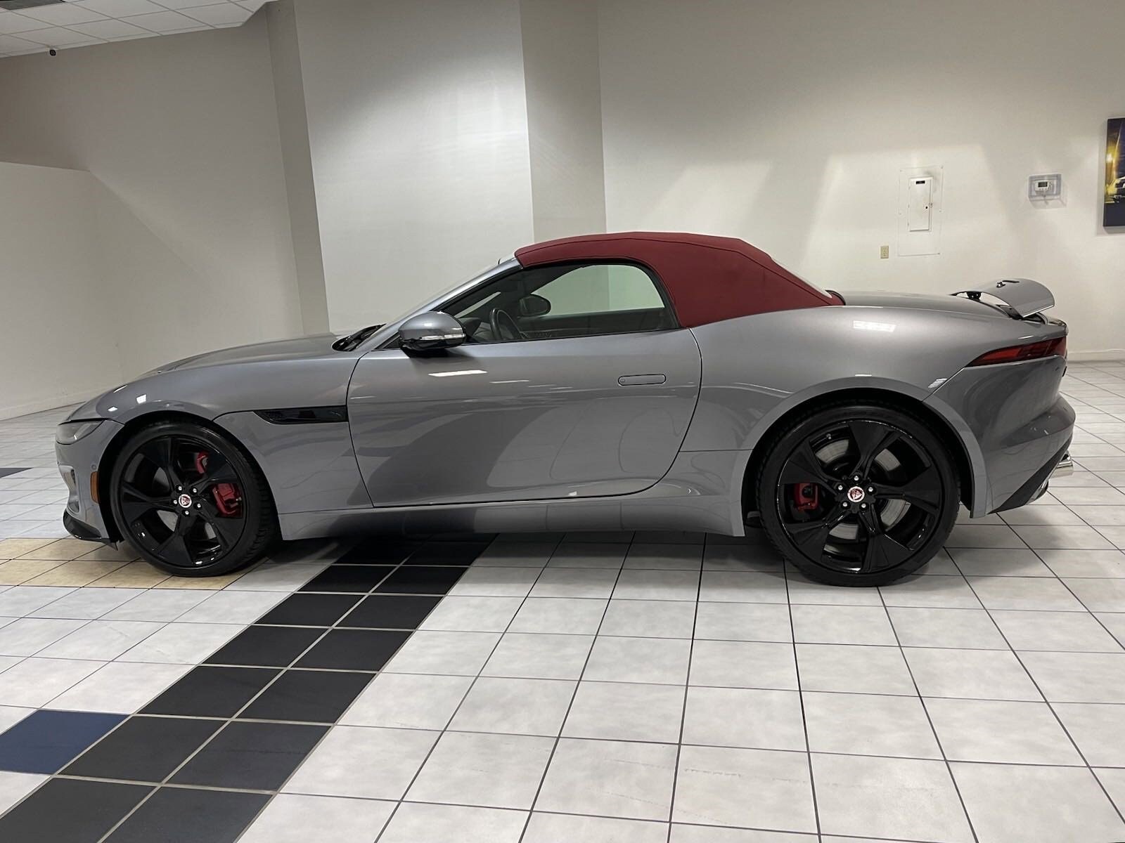 Used 2023 Jaguar F-TYPE Base with VIN SAJDD5EE8PCK81028 for sale in Orlando, FL