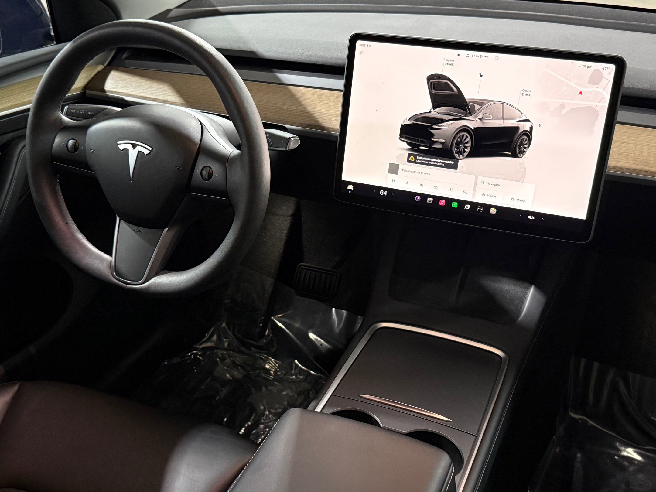 2023 Tesla Model Y Long Range photo 4