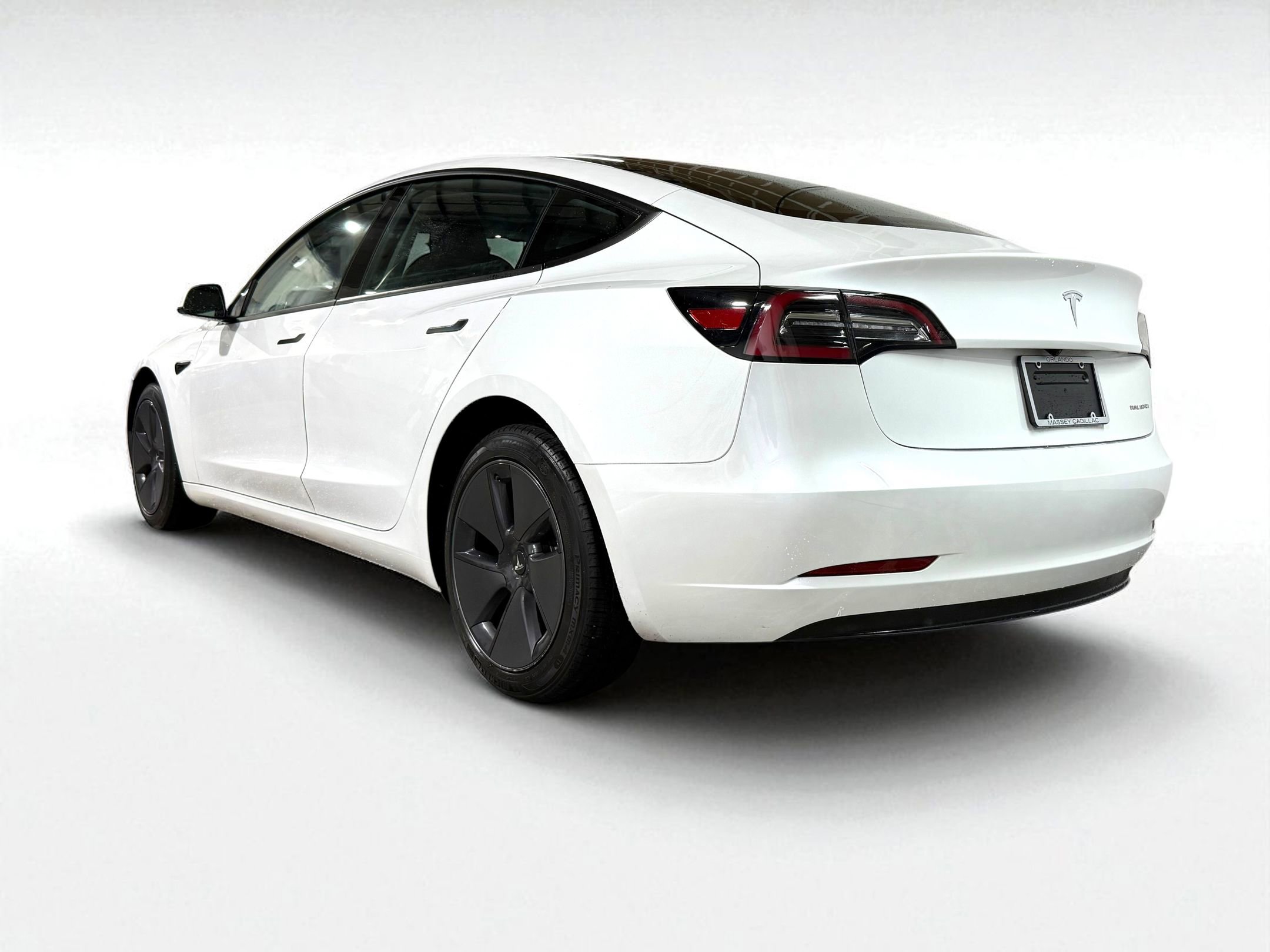 2023 Tesla Model 3 Long Range photo 3