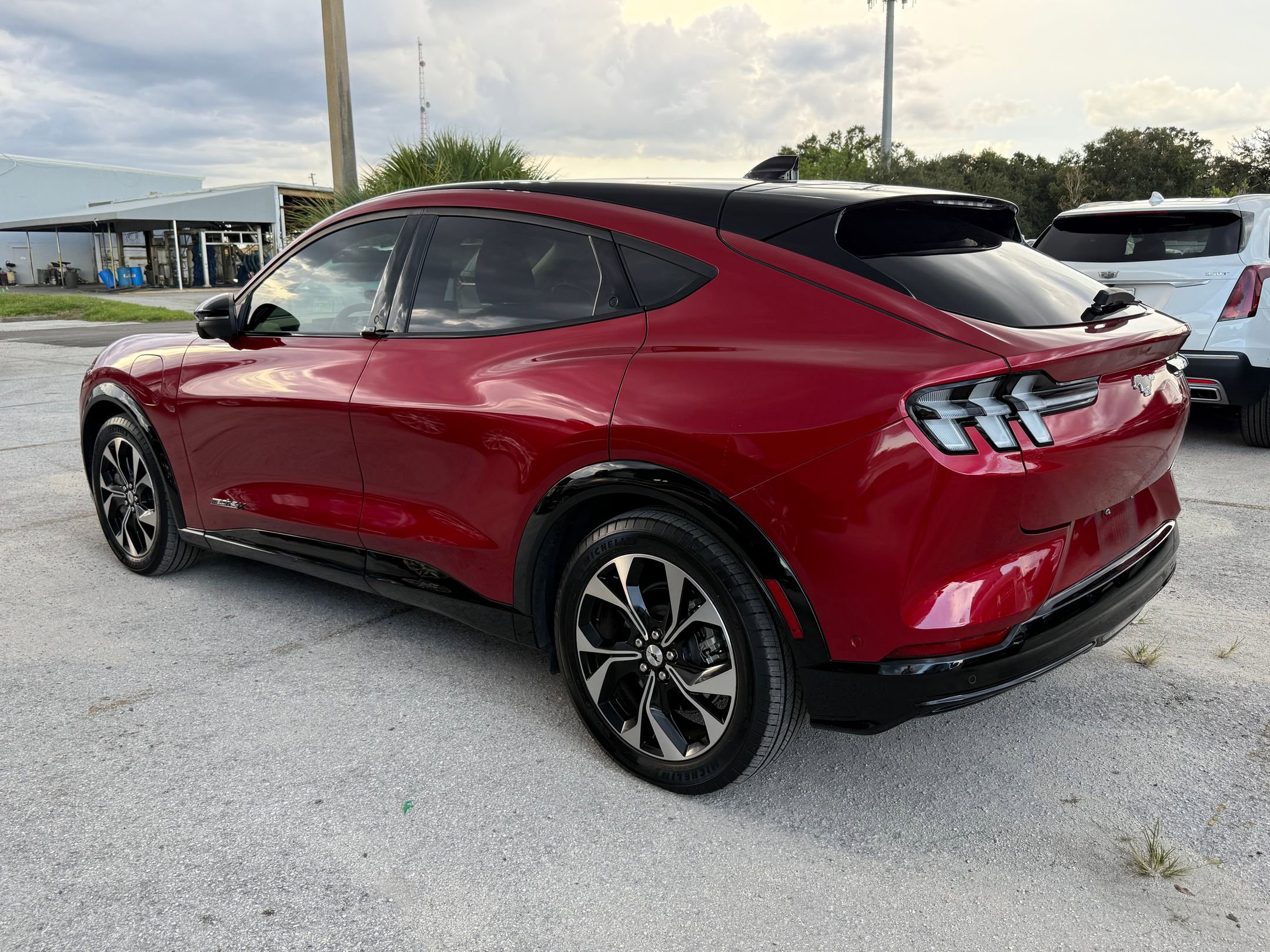 2022 Ford Mustang Mach-E Premium photo 2