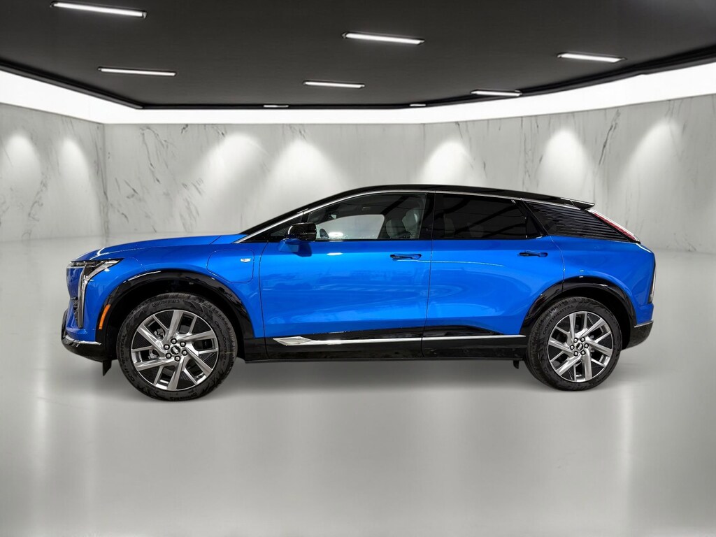 New 2026 CADILLAC OPTIQ Luxury SUV