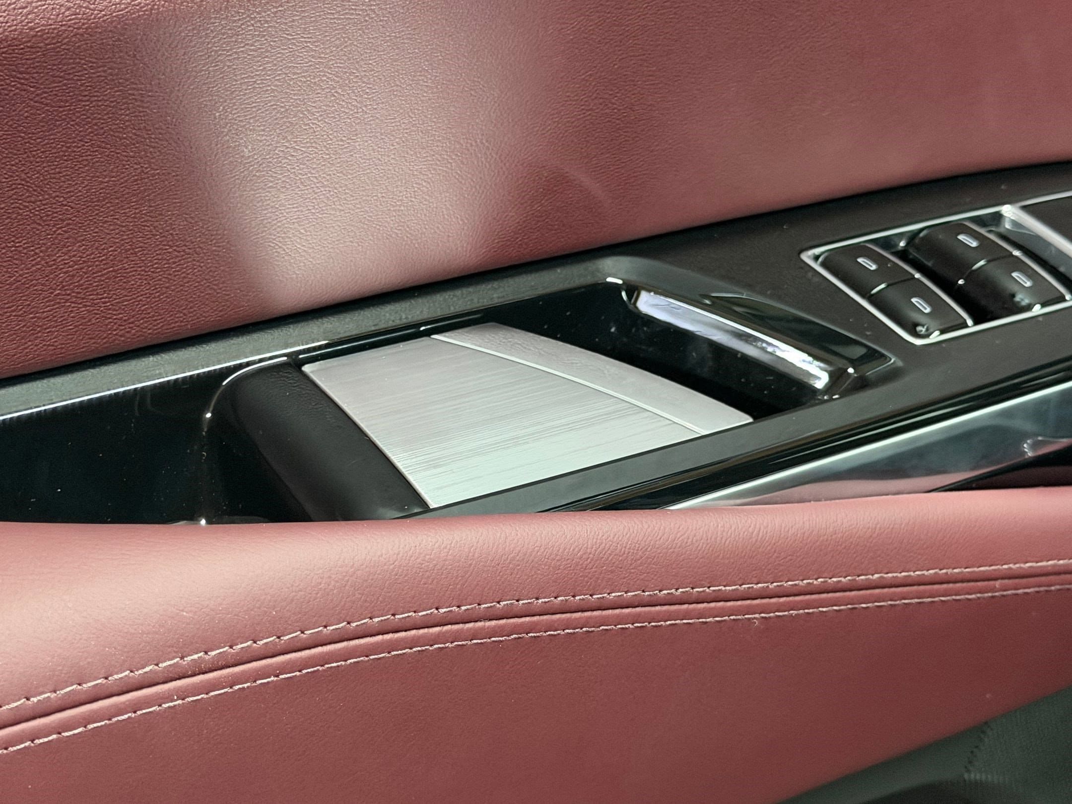 2026 Cadillac Escalade Luxury - Photo 11