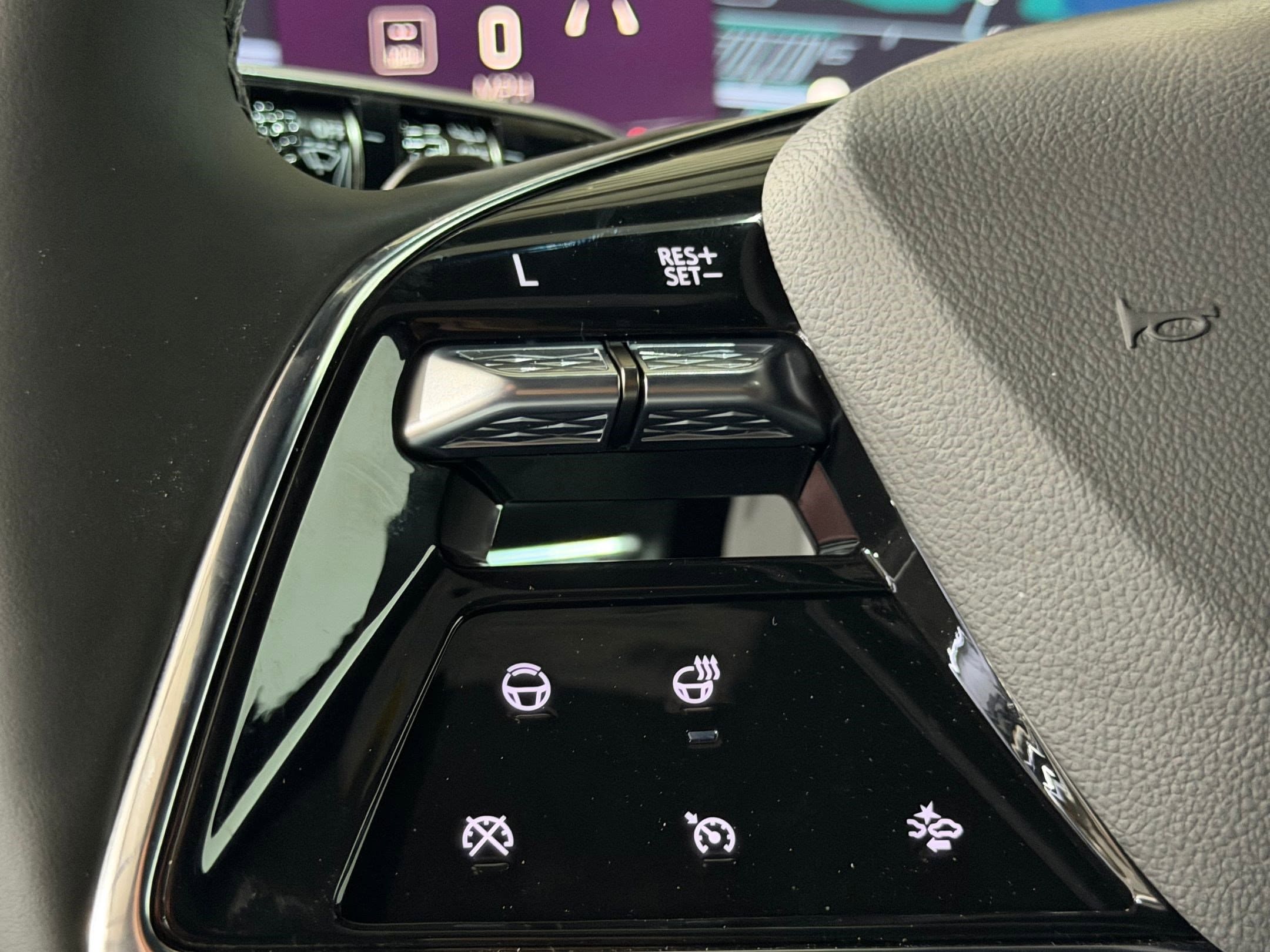 2026 Cadillac Escalade Luxury - Photo 15