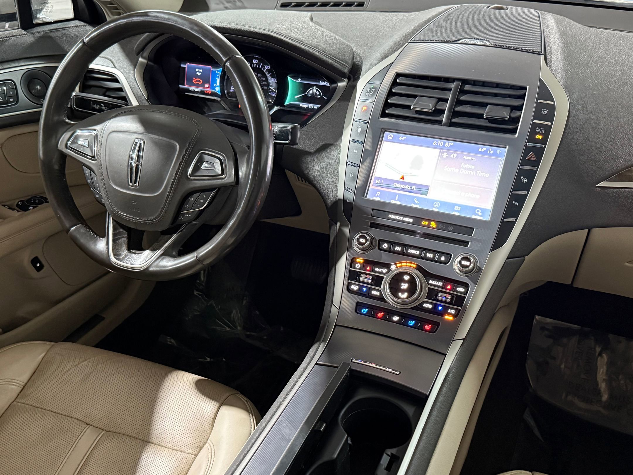 2020 Lincoln MKZ Hybrid Reserve photo 3