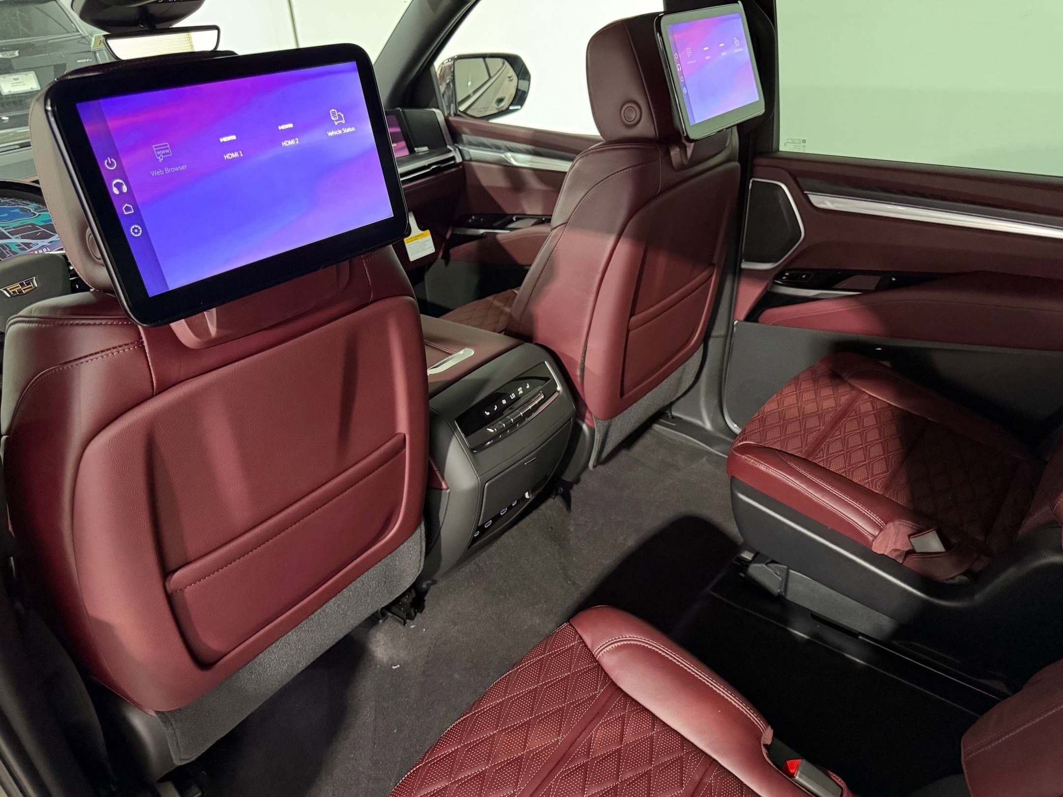 2026 Cadillac Escalade Luxury - Photo 12
