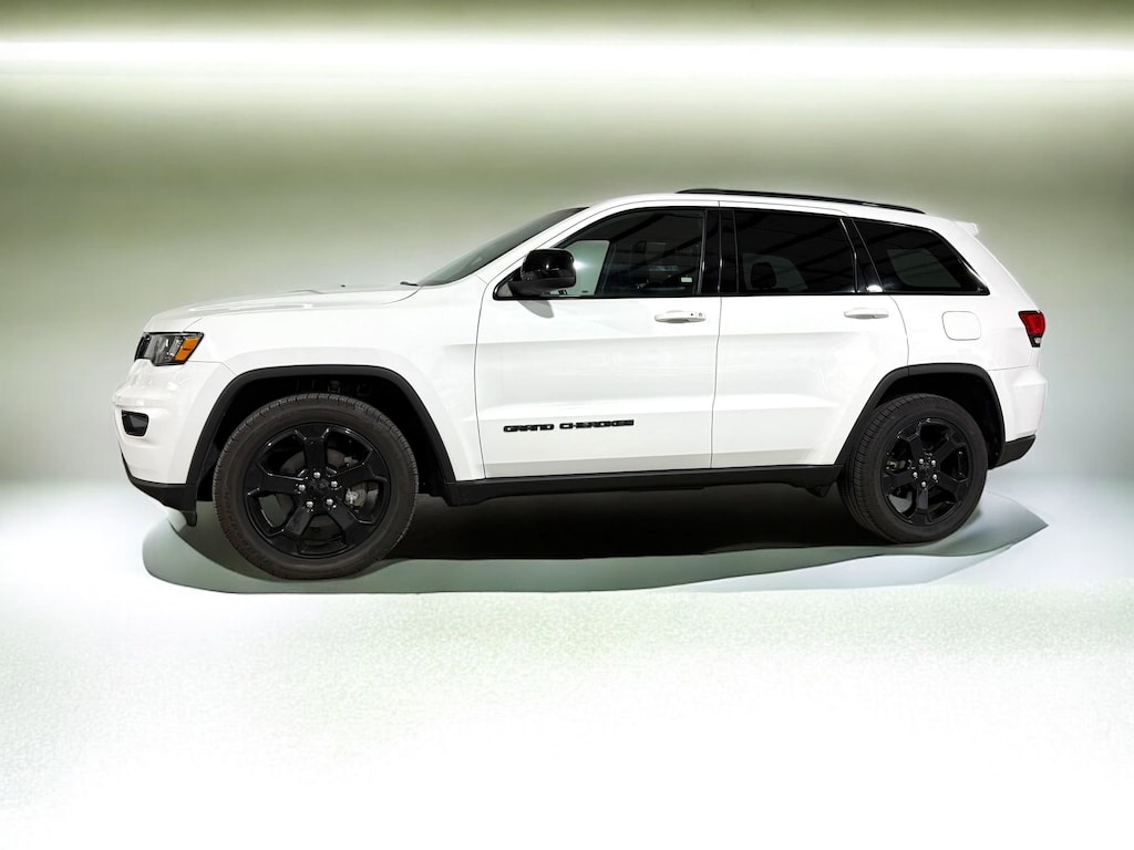 Used 2020 Jeep Grand Cherokee Laredo SUV