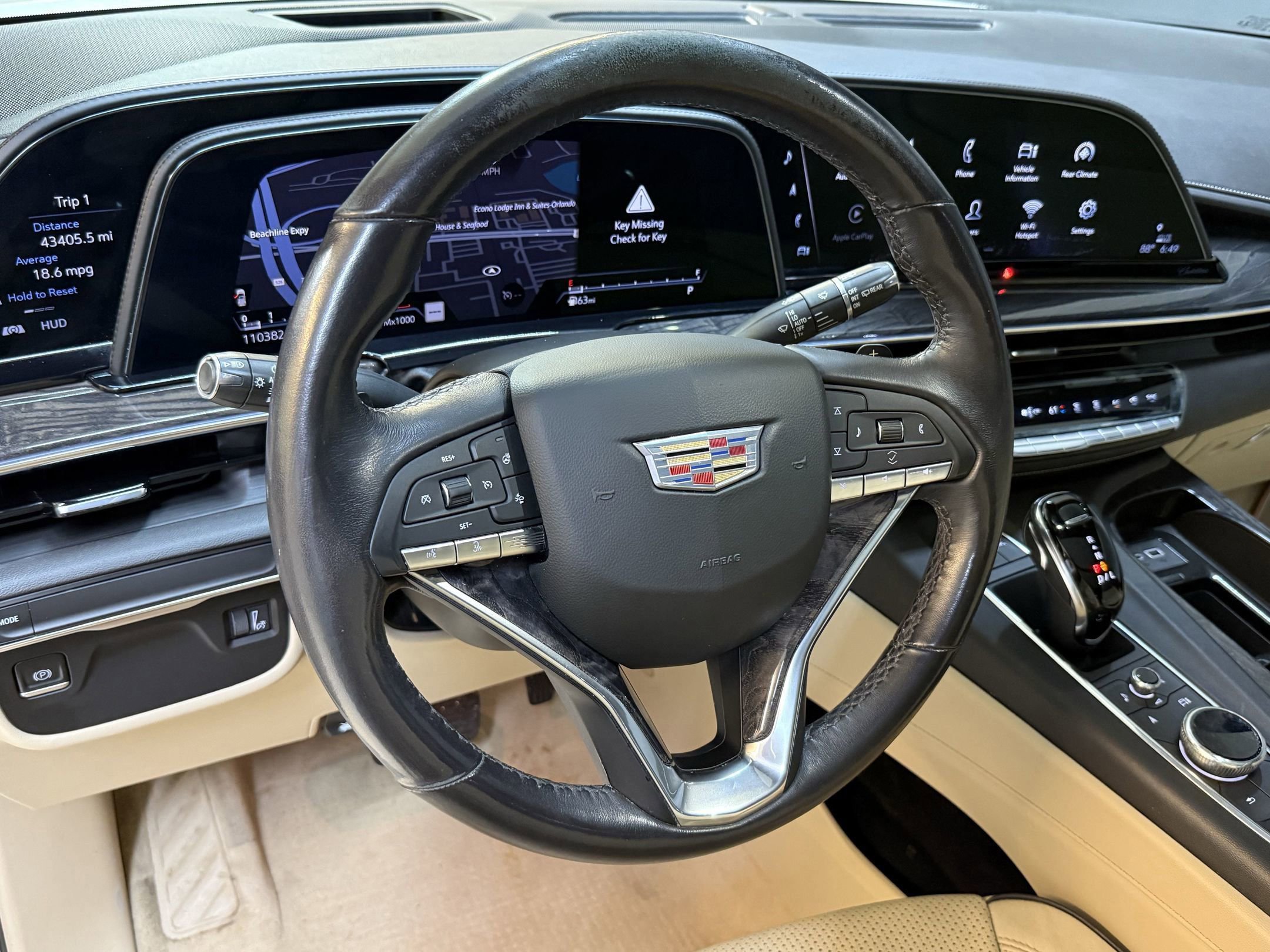 2021 Cadillac Escalade ESV Premium Luxury photo 3