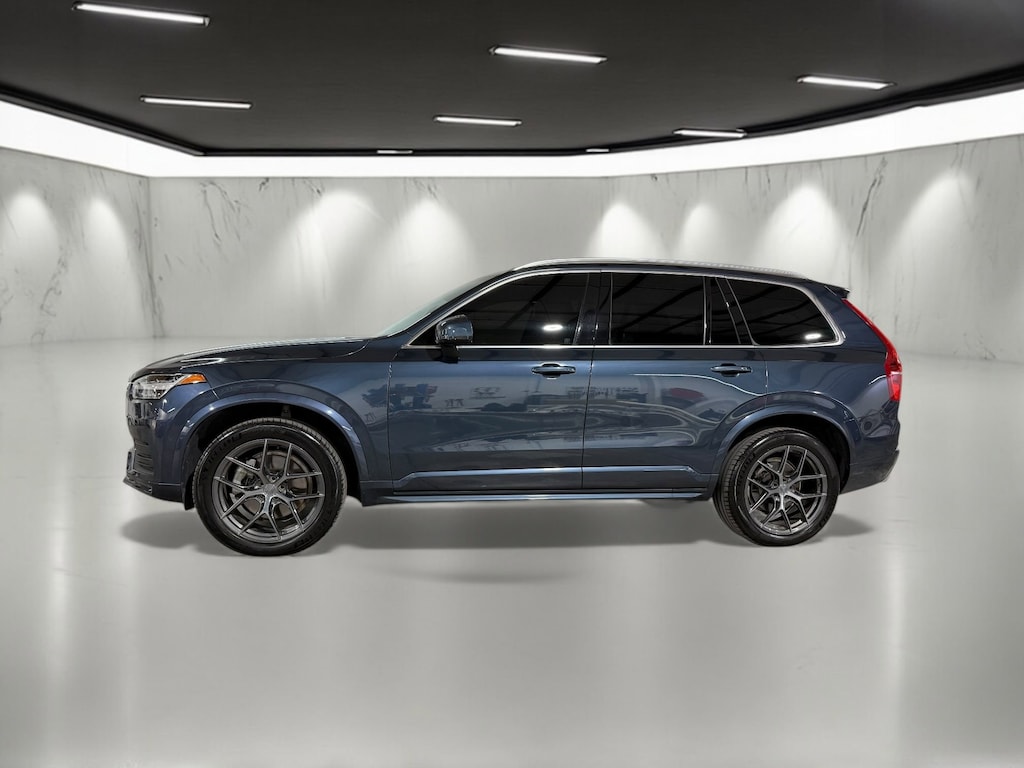 Used 2020 Volvo XC90 T6 Momentum 7 Passenger SUV