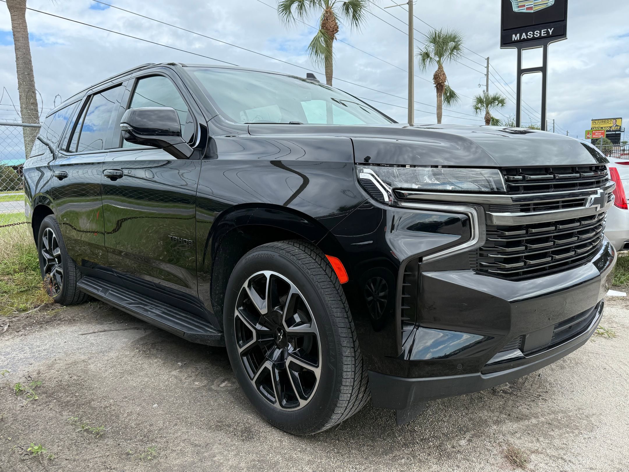 2021 Chevrolet Tahoe RST photo 2