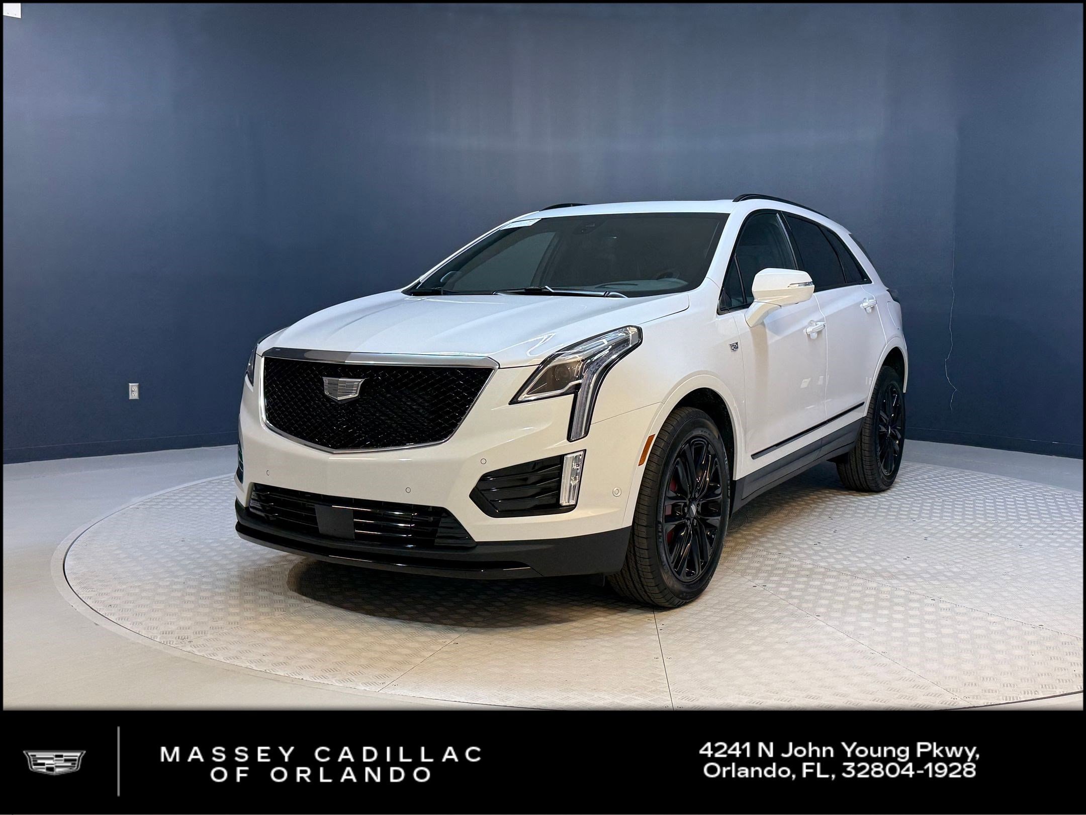 2026 Cadillac XT5 Sport's photo