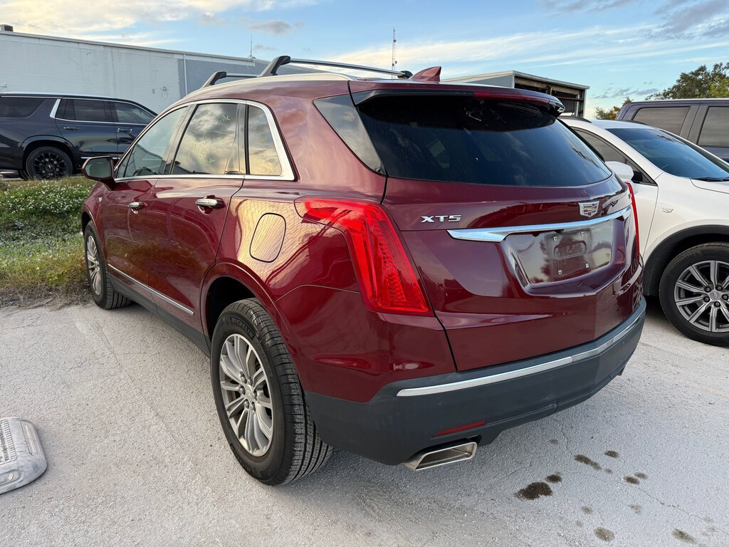 Used 2017 CADILLAC XT5 Luxury SUV