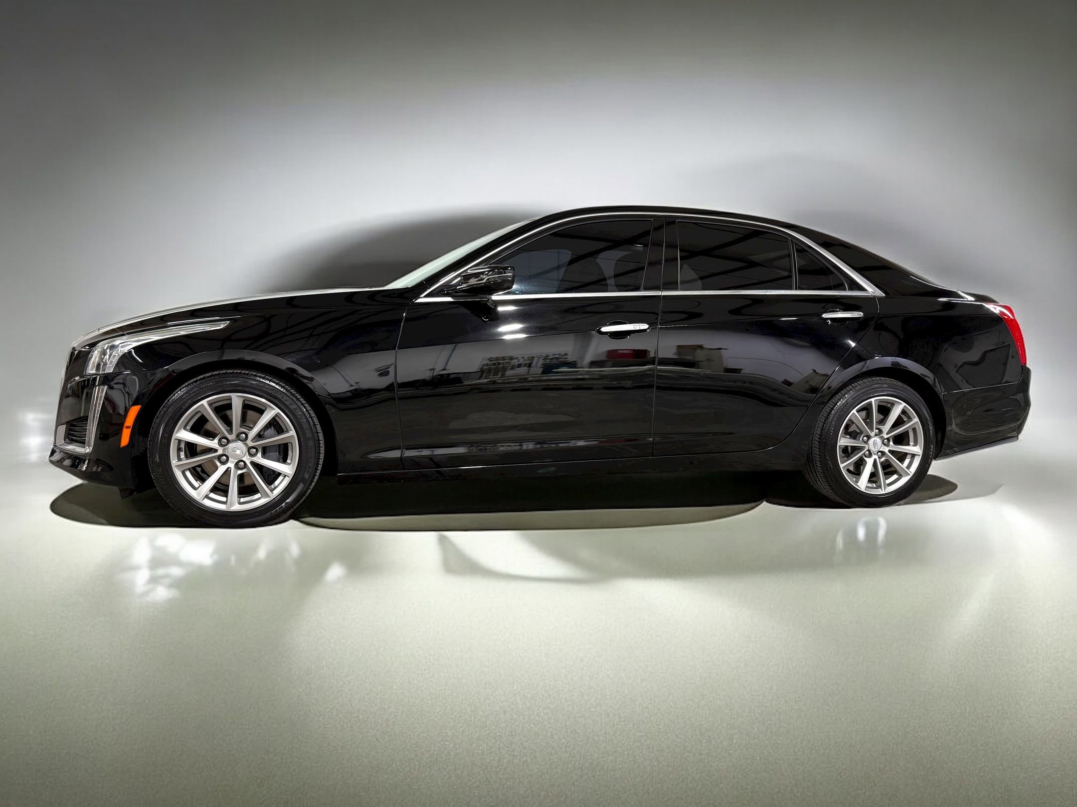 2019 Cadillac CTS Luxury Sedan photo 2