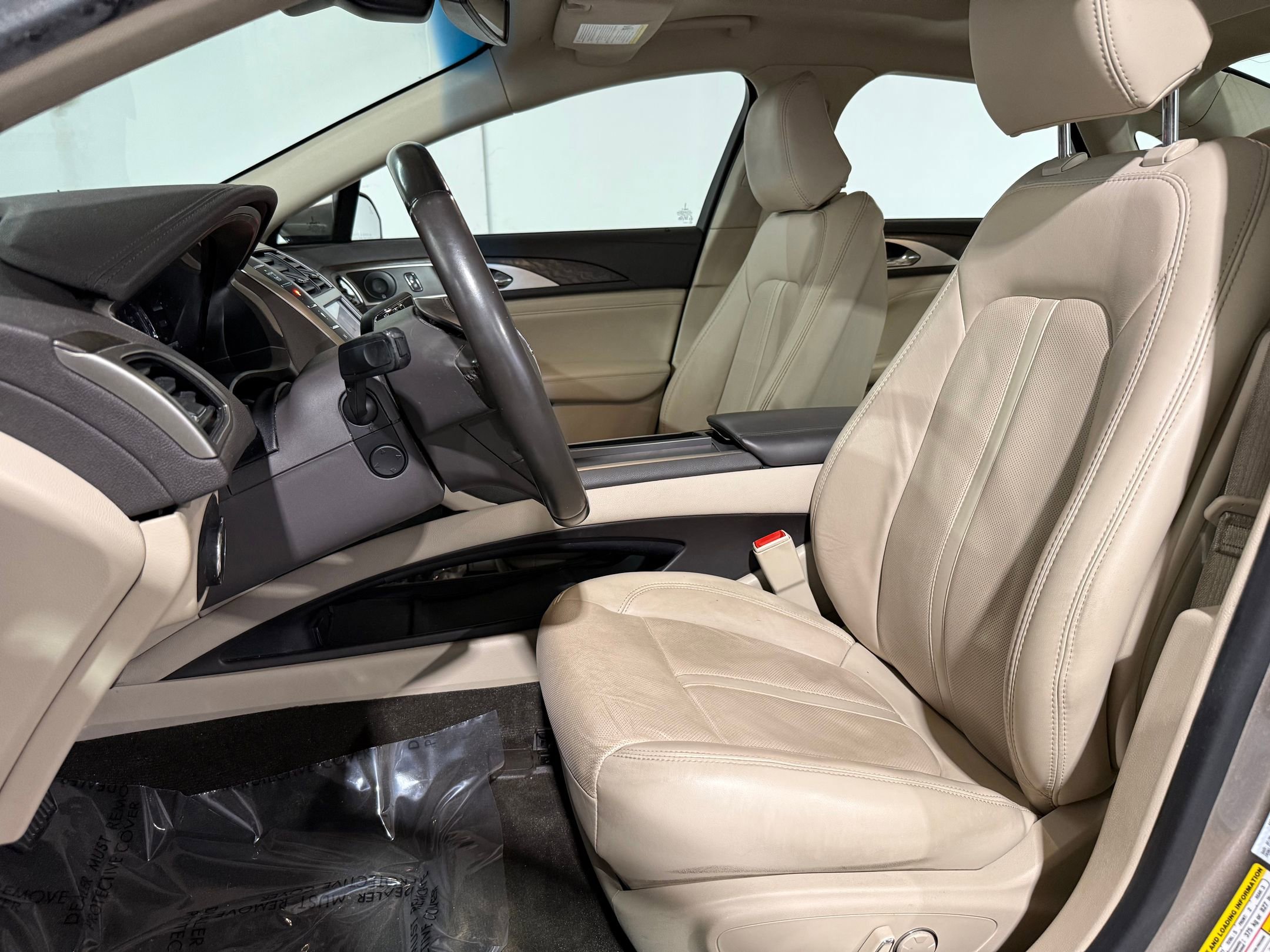 2020 Lincoln MKZ Hybrid Reserve photo 4