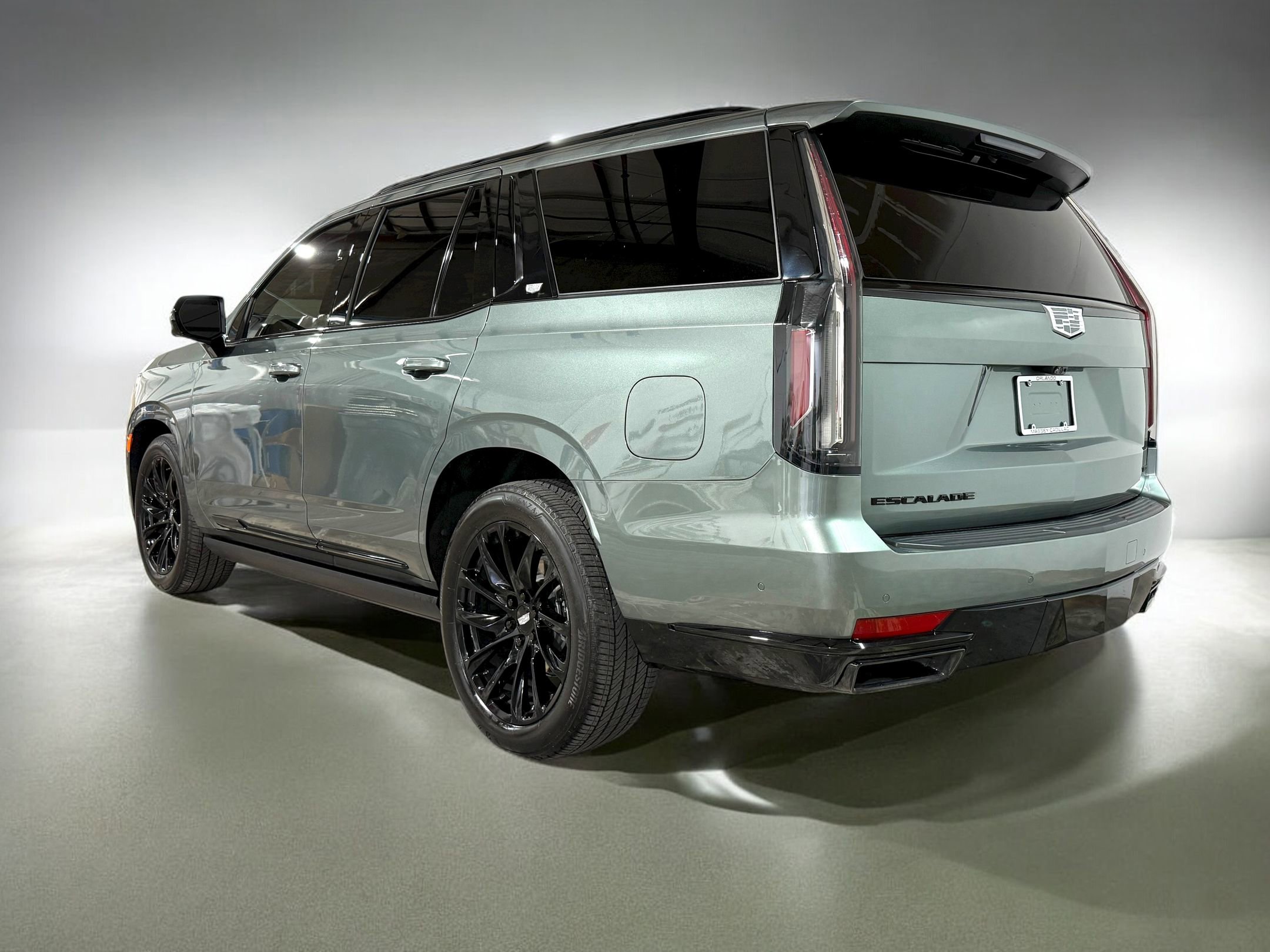 2024 Cadillac Escalade Sport photo 3
