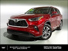 Used 2024 Toyota Highlander XLE SUV for sale in Fort Myers