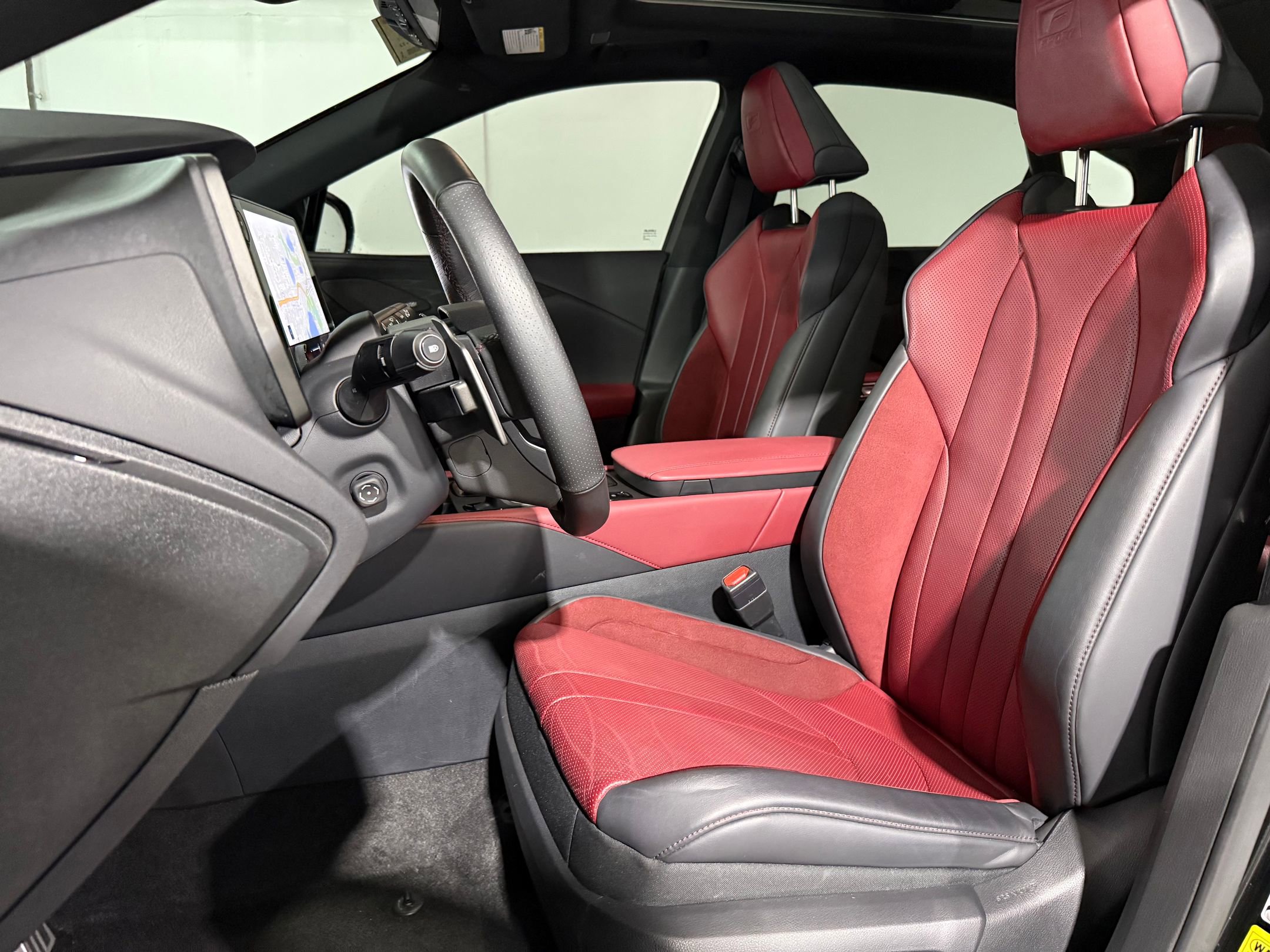 2023 Lexus RX 500h F SPORT Performance photo 3
