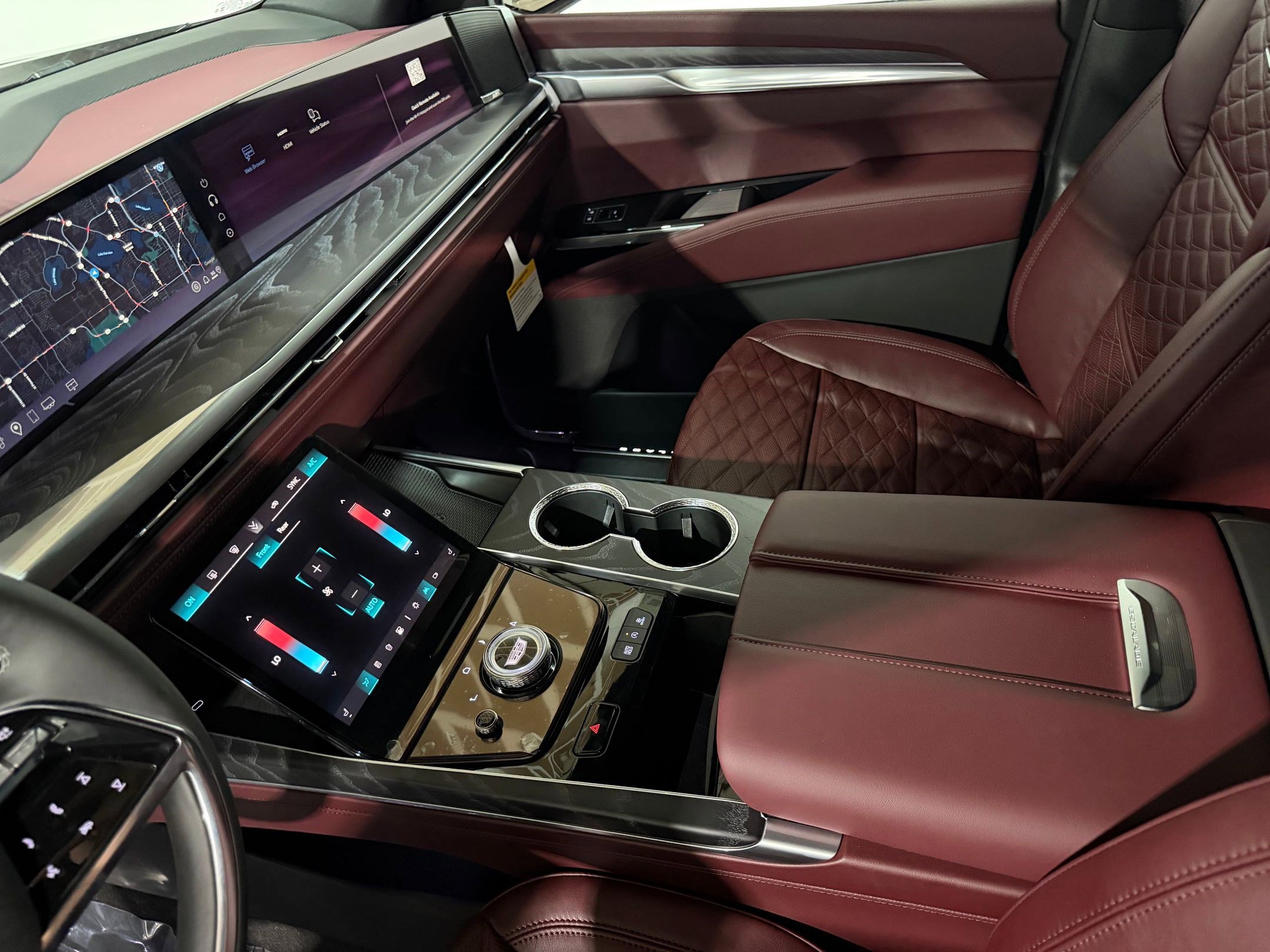 2026 Cadillac Escalade Luxury - Photo 40