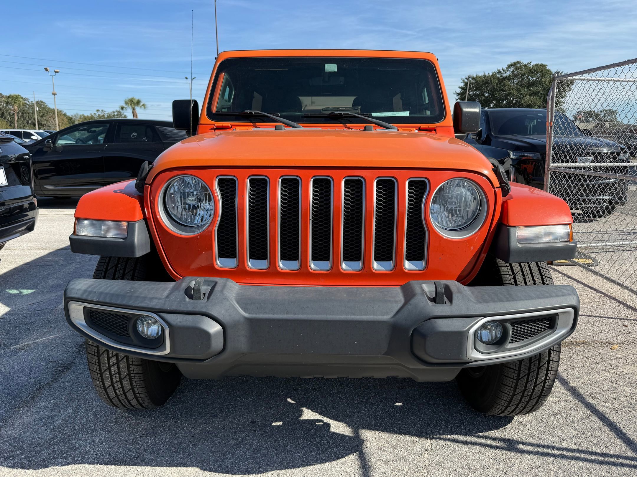 2018 Jeep Wrangler Unlimited Sahara photo 2