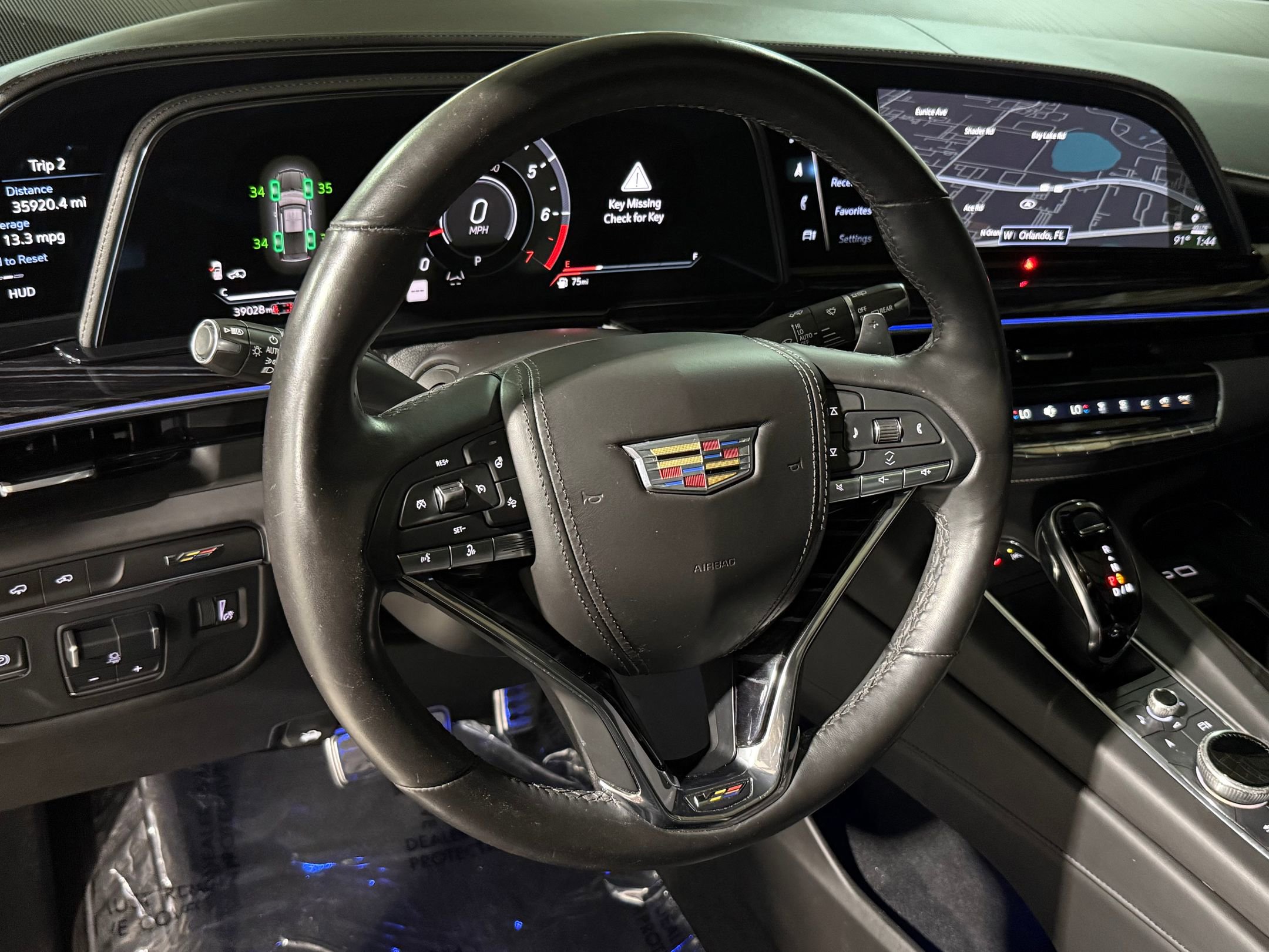 2023 Cadillac Escalade V-Series photo 3