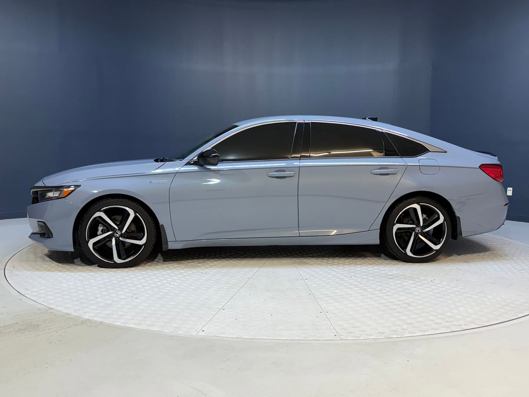2022 Honda Accord Hybrid Sport photo 2