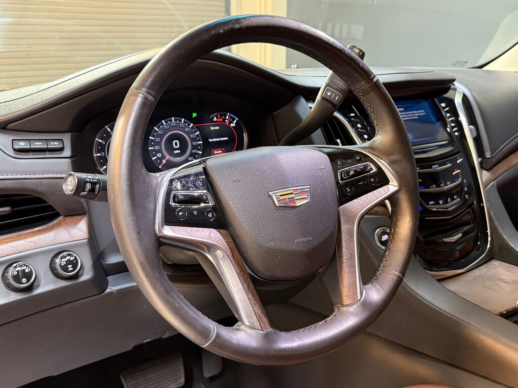 Used 2019 CADILLAC Escalade Luxury SUV
