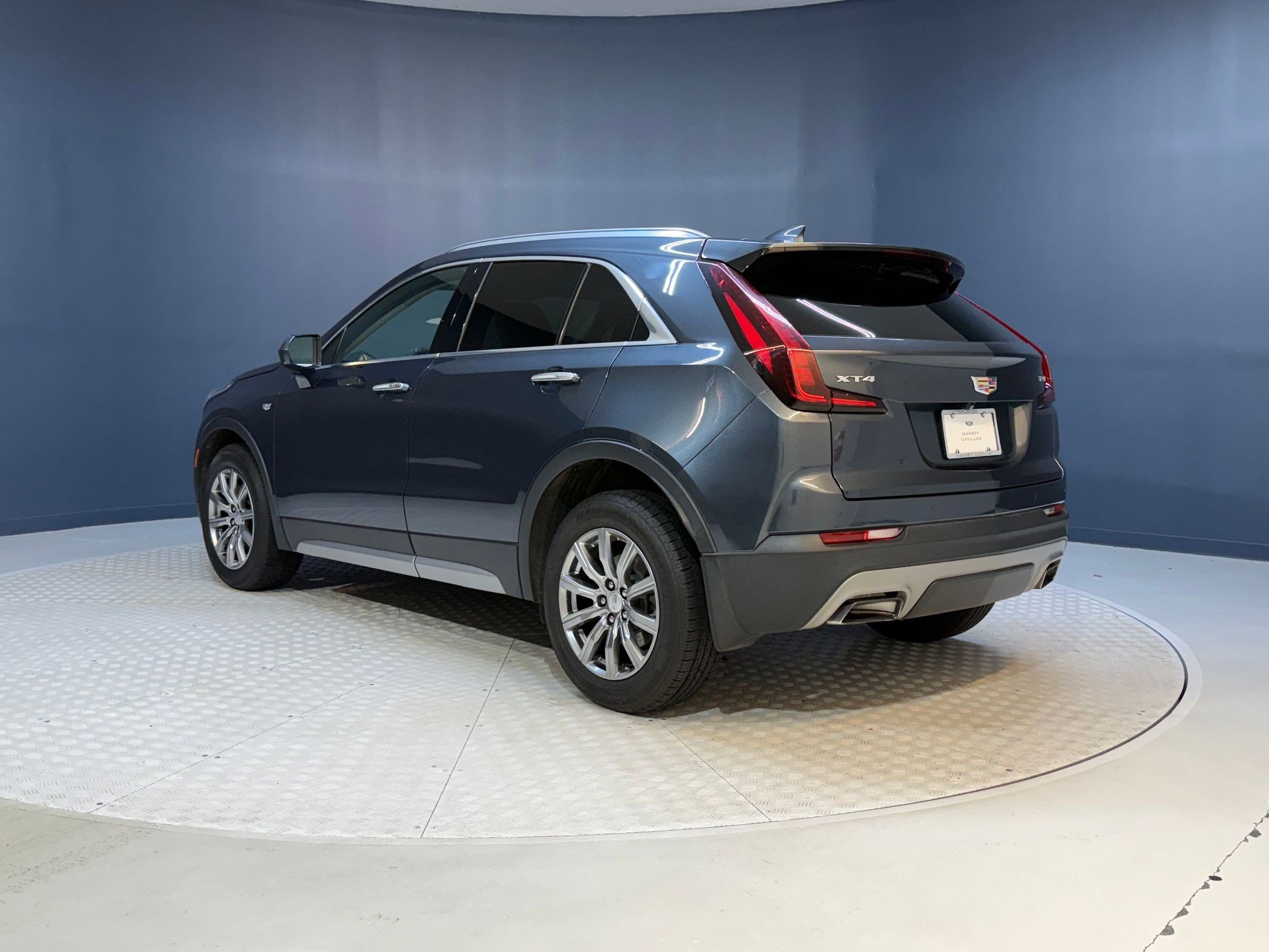 2019 Cadillac XT4 Premium Luxury photo 2