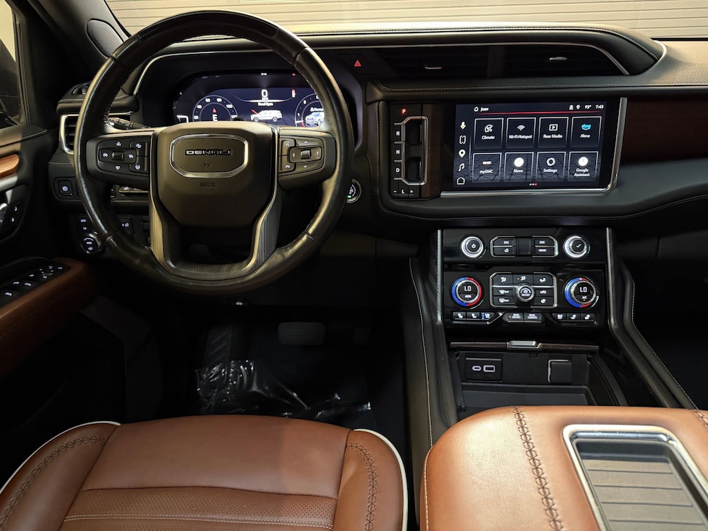Used 2023 GMC Yukon XL Denali Ultimate SUV