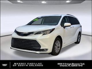 Used 2021 Toyota Sienna XLE Van for sale in Clearwater