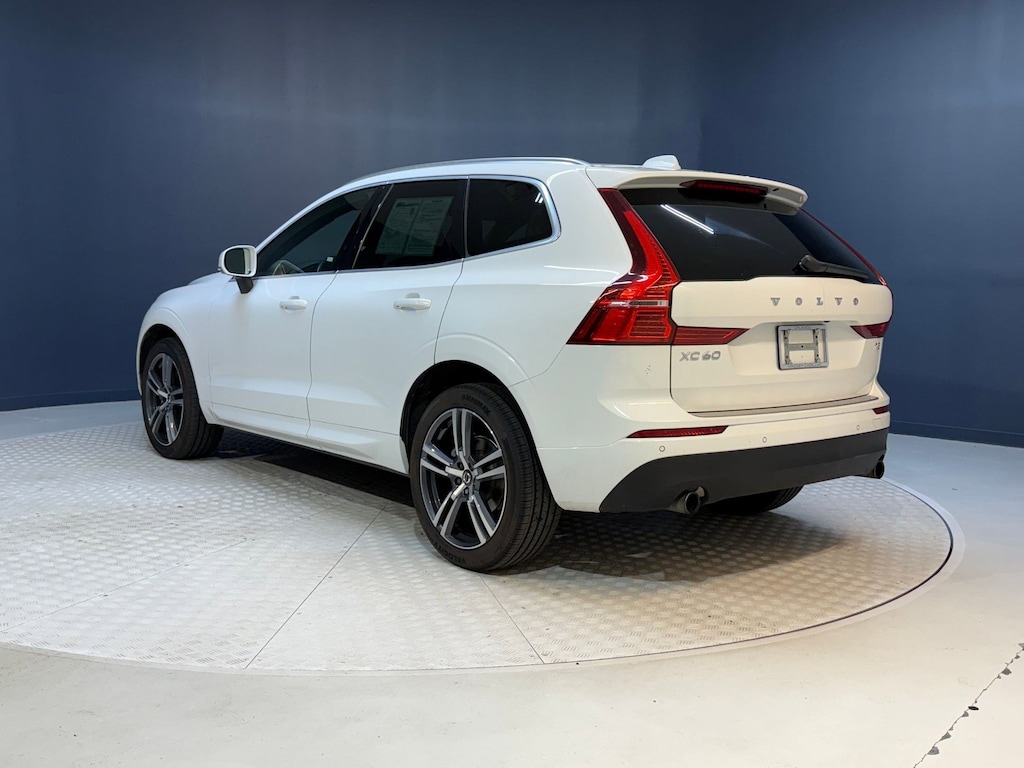 Used 2020 Volvo XC60 Momentum SUV